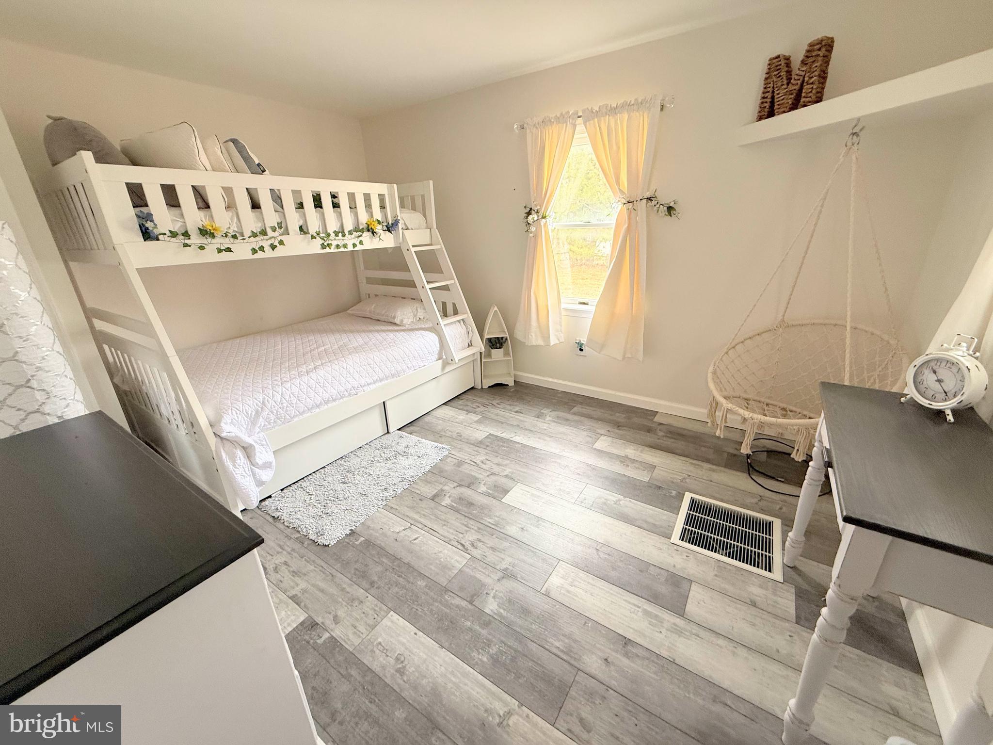 POTNETS COVESIDE - Residential