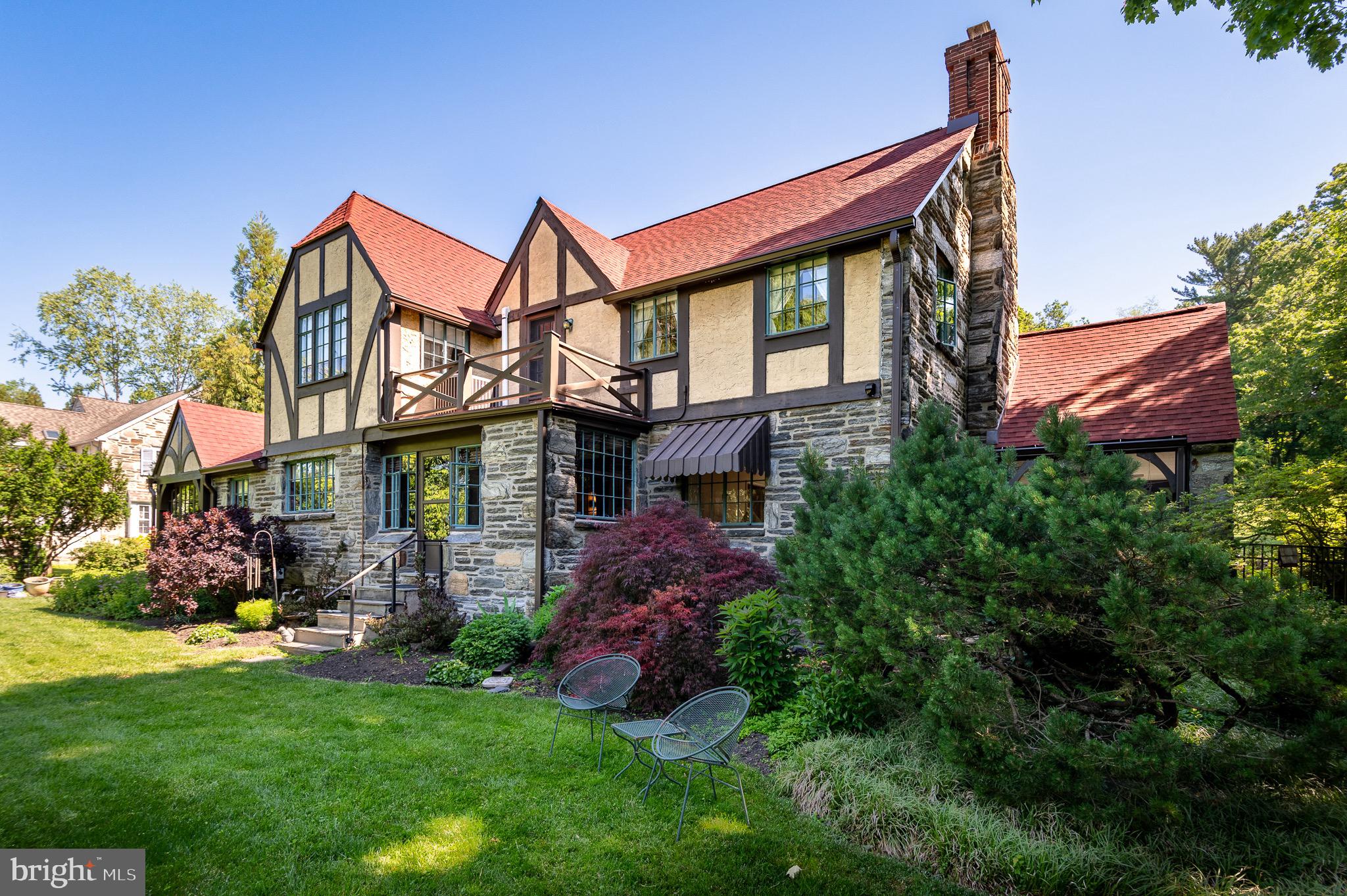WALLINGFORD HILLS - Residential