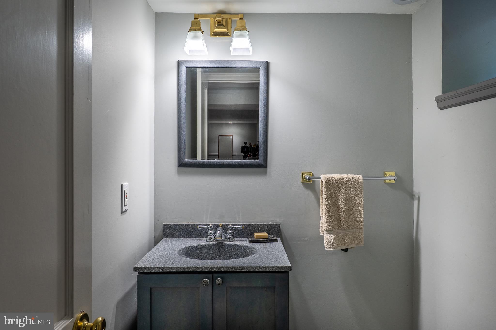 WALLINGFORD HILLS - Residential