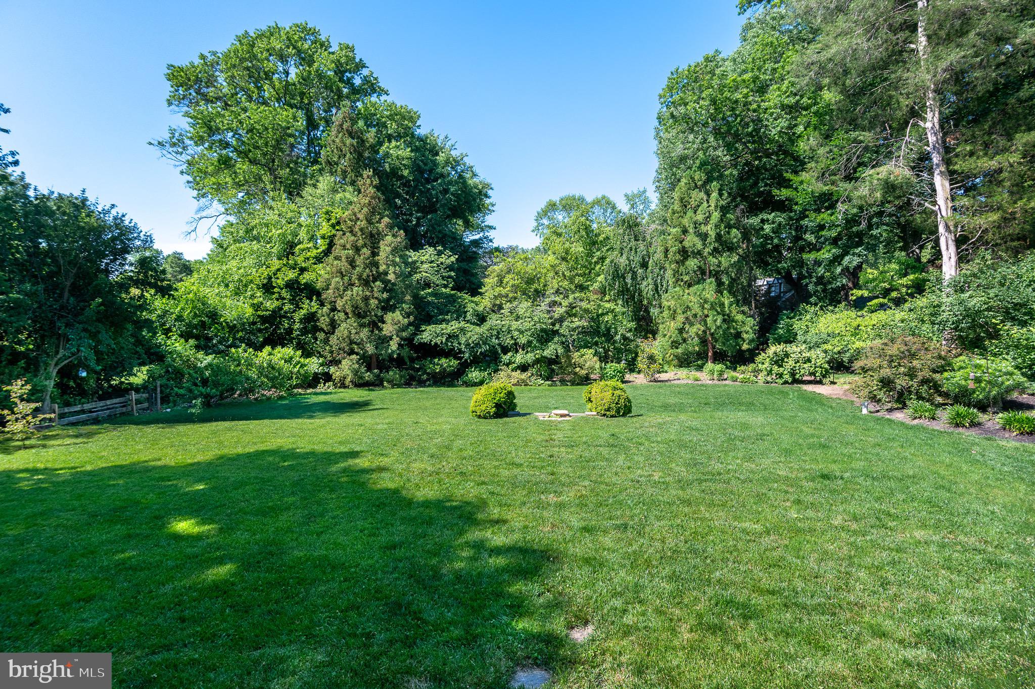 WALLINGFORD HILLS - Residential