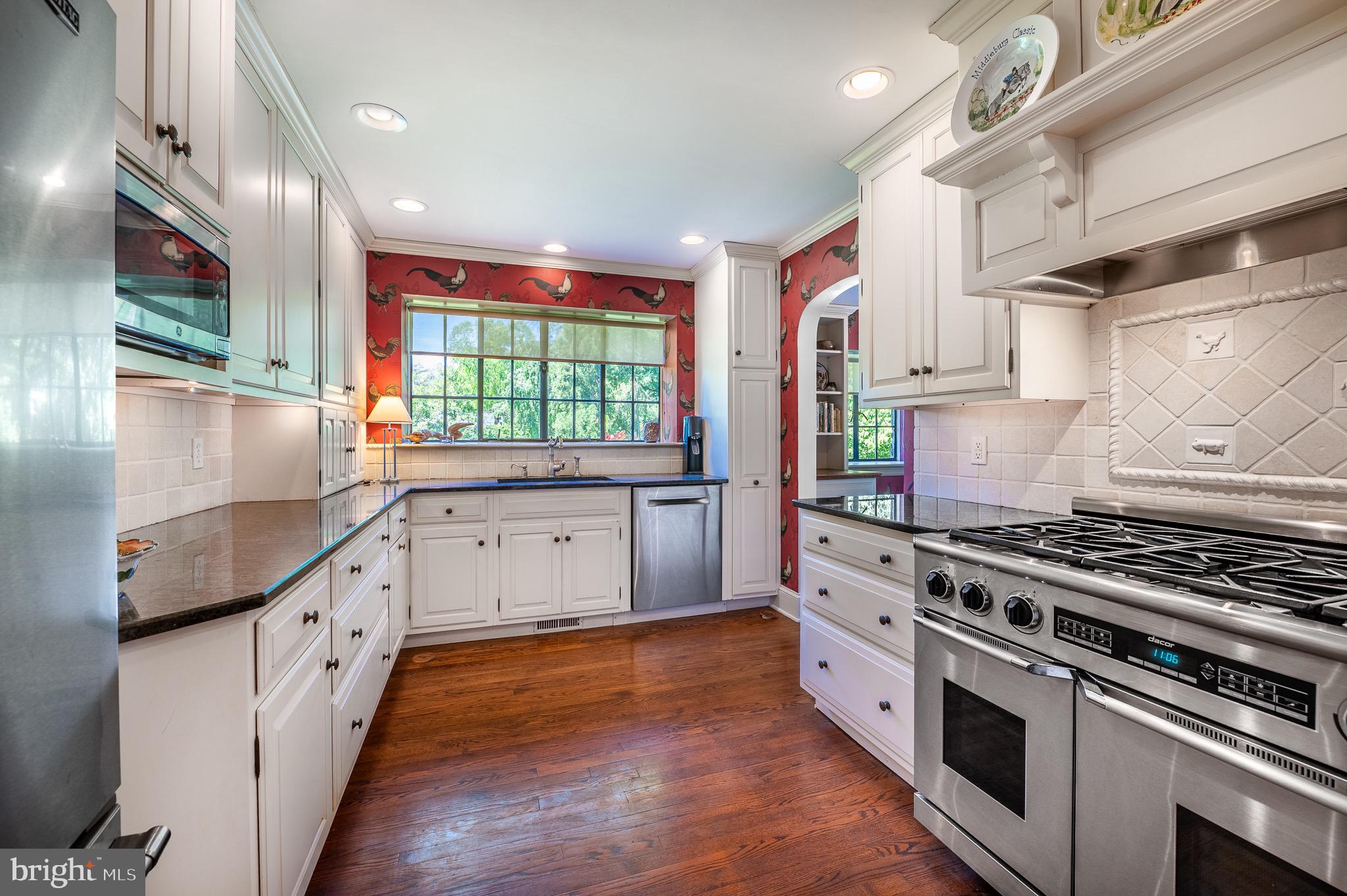WALLINGFORD HILLS - Residential