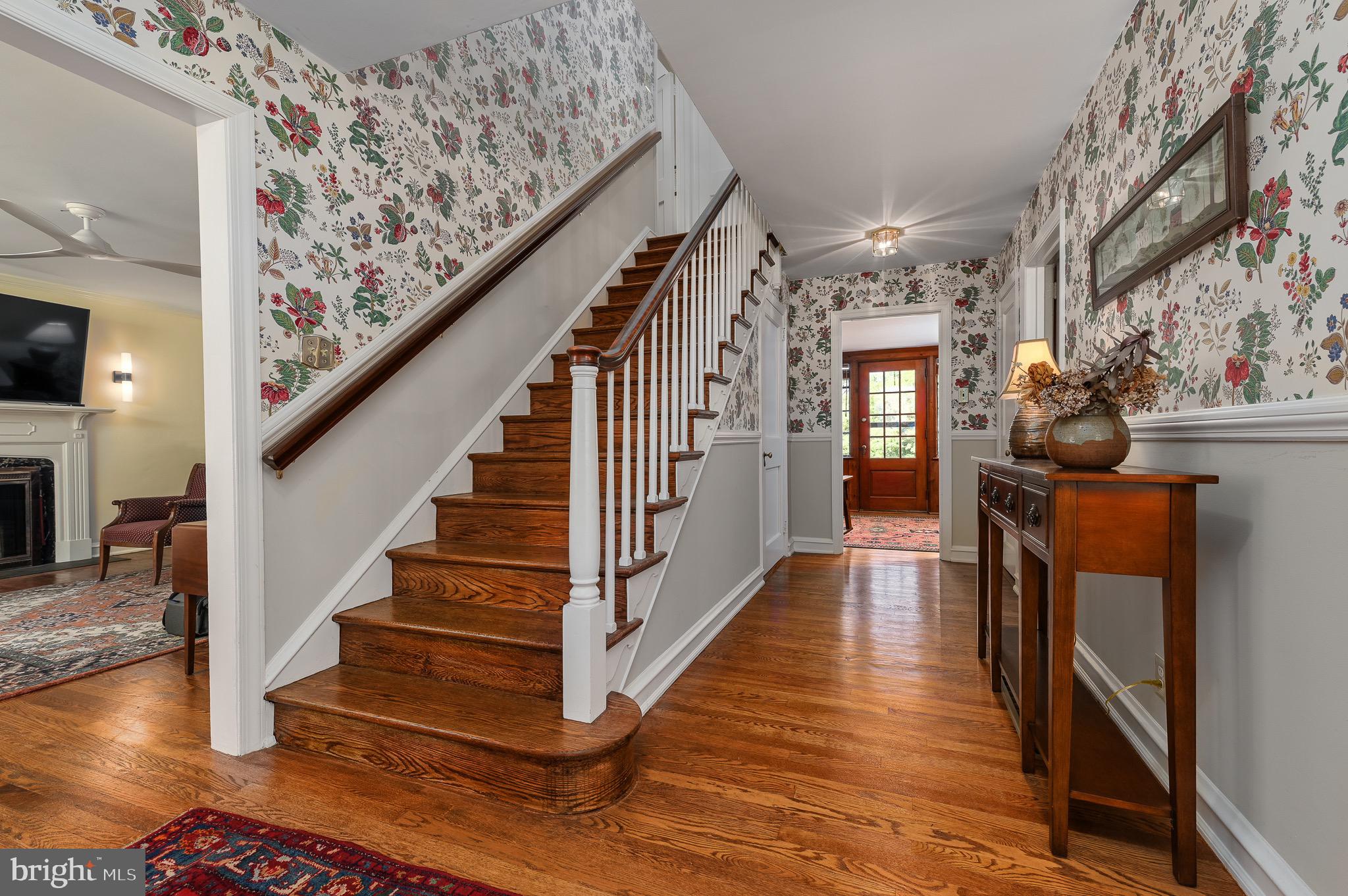 WALLINGFORD HILLS - Residential