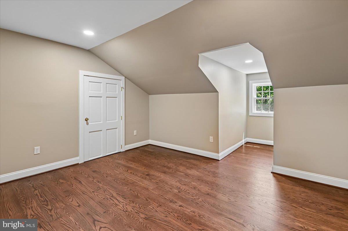 SIMPSON WOODS - Residential