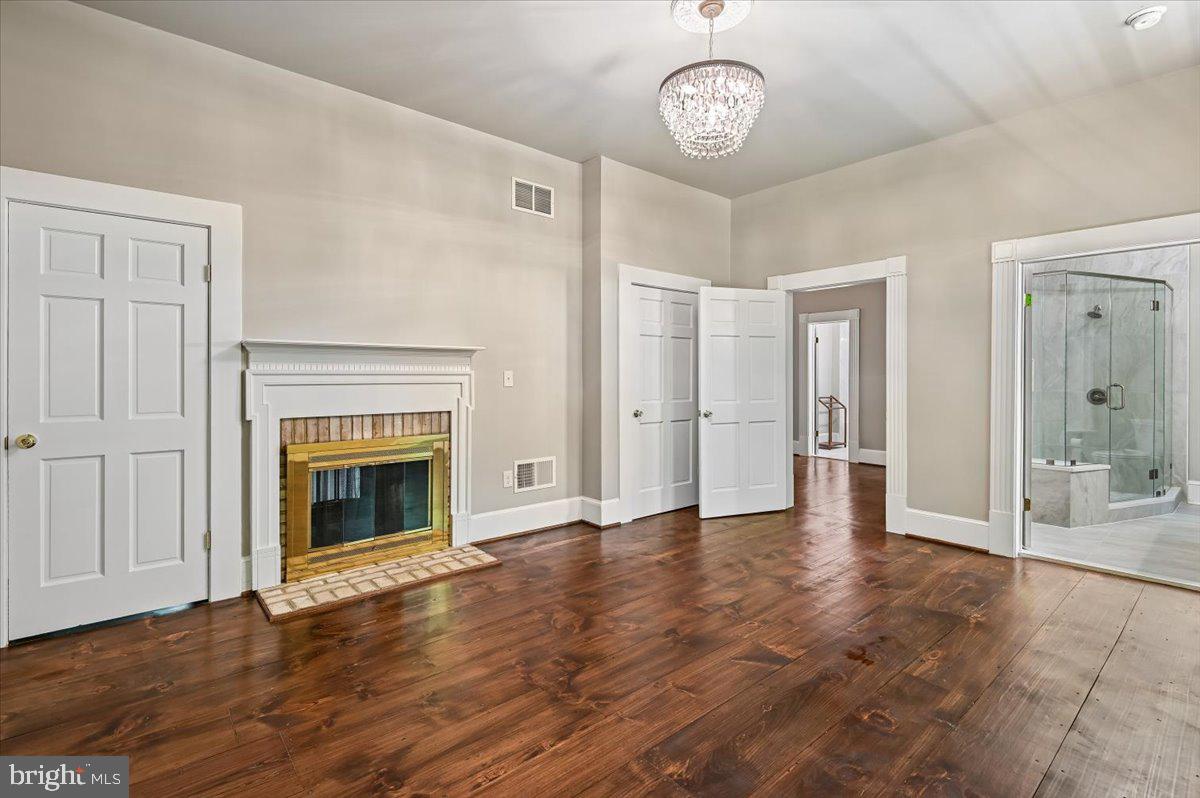 SIMPSON WOODS - Residential