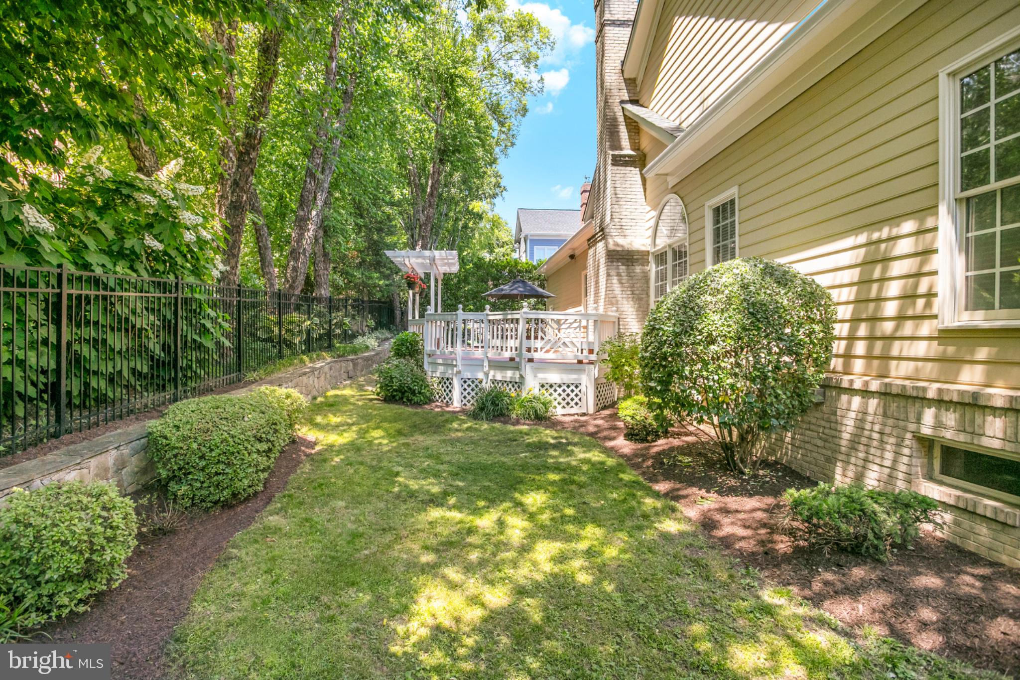 CHEVY CHASE PARK - Residential