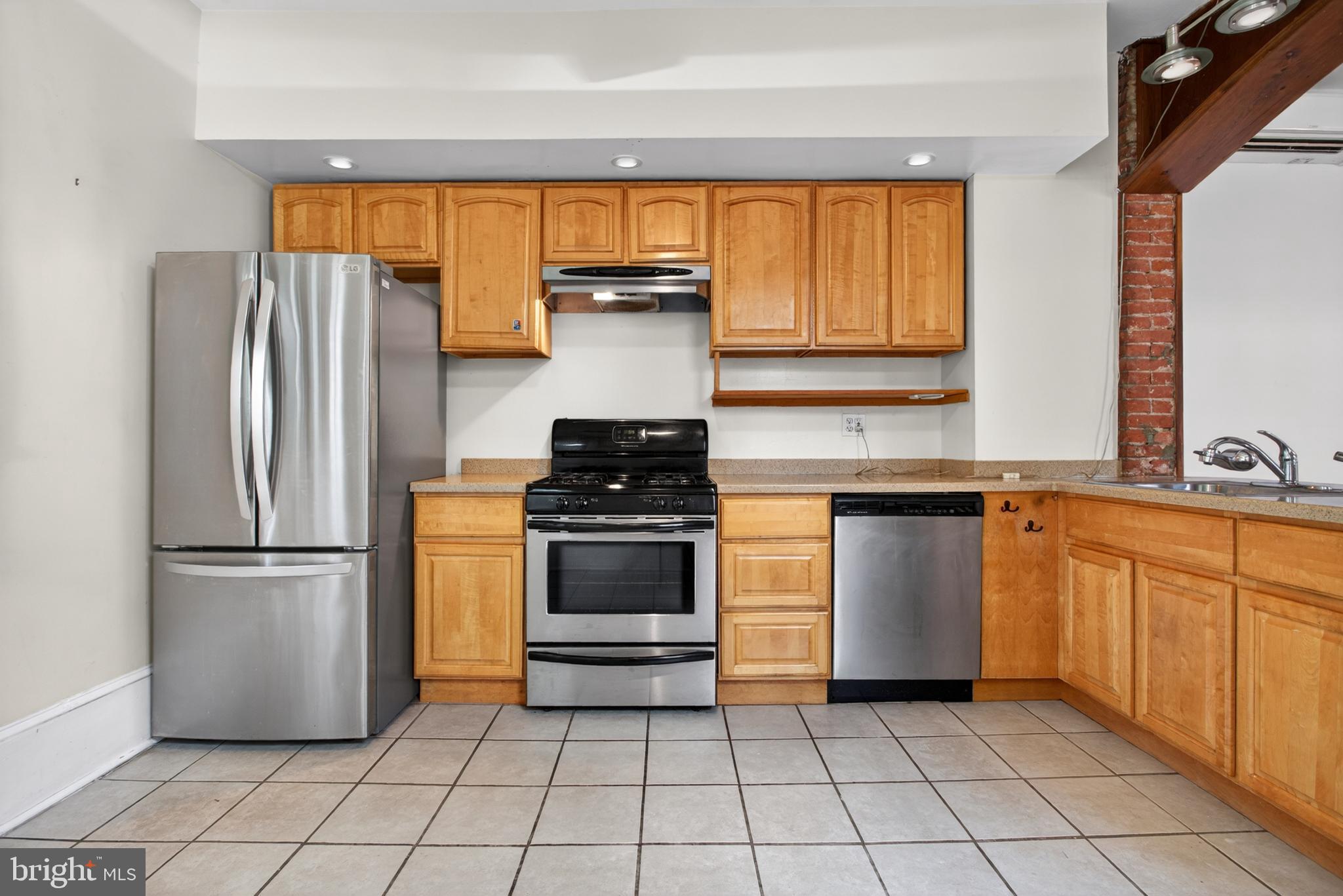 POWELTON VILLAGE - Residential Income