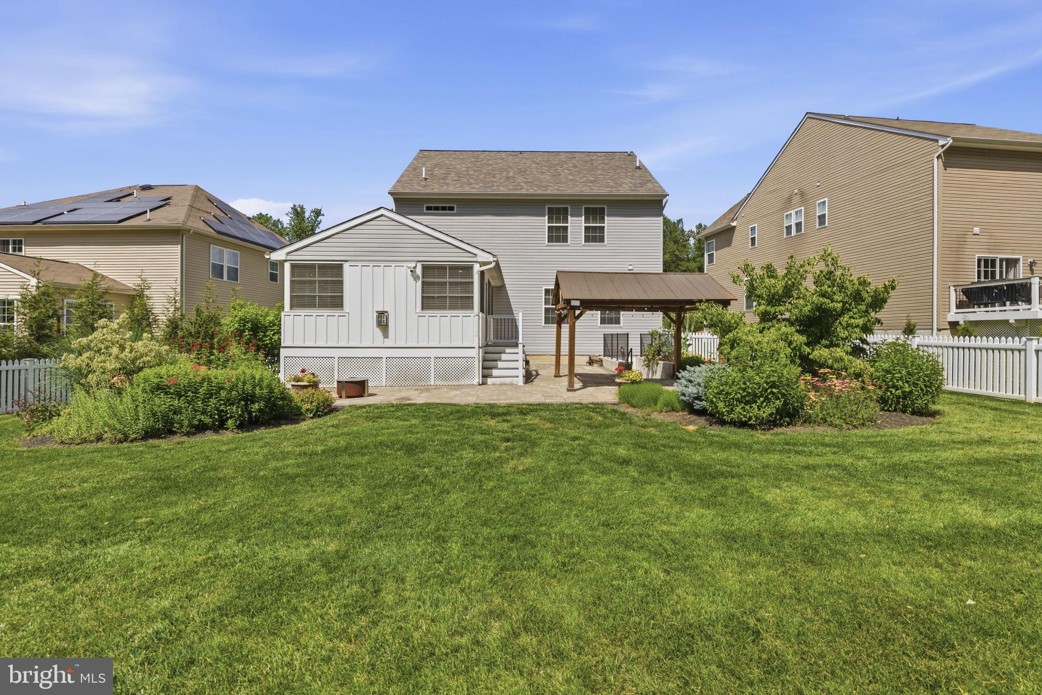 BLAKES LEGACY - Residential