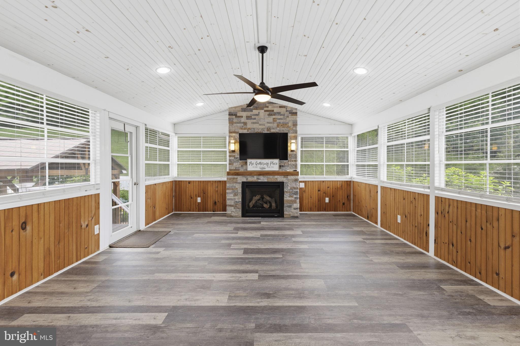 BLAKES LEGACY - Residential