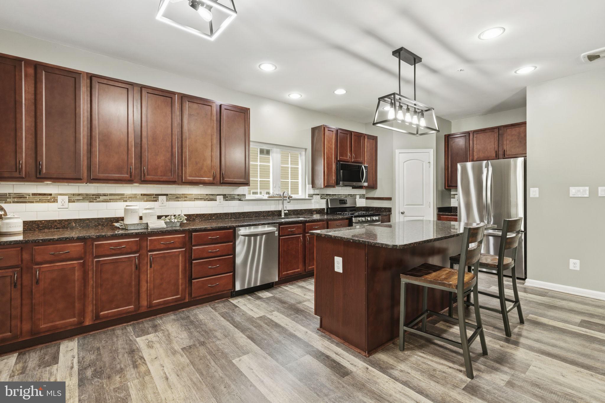 BLAKES LEGACY - Residential