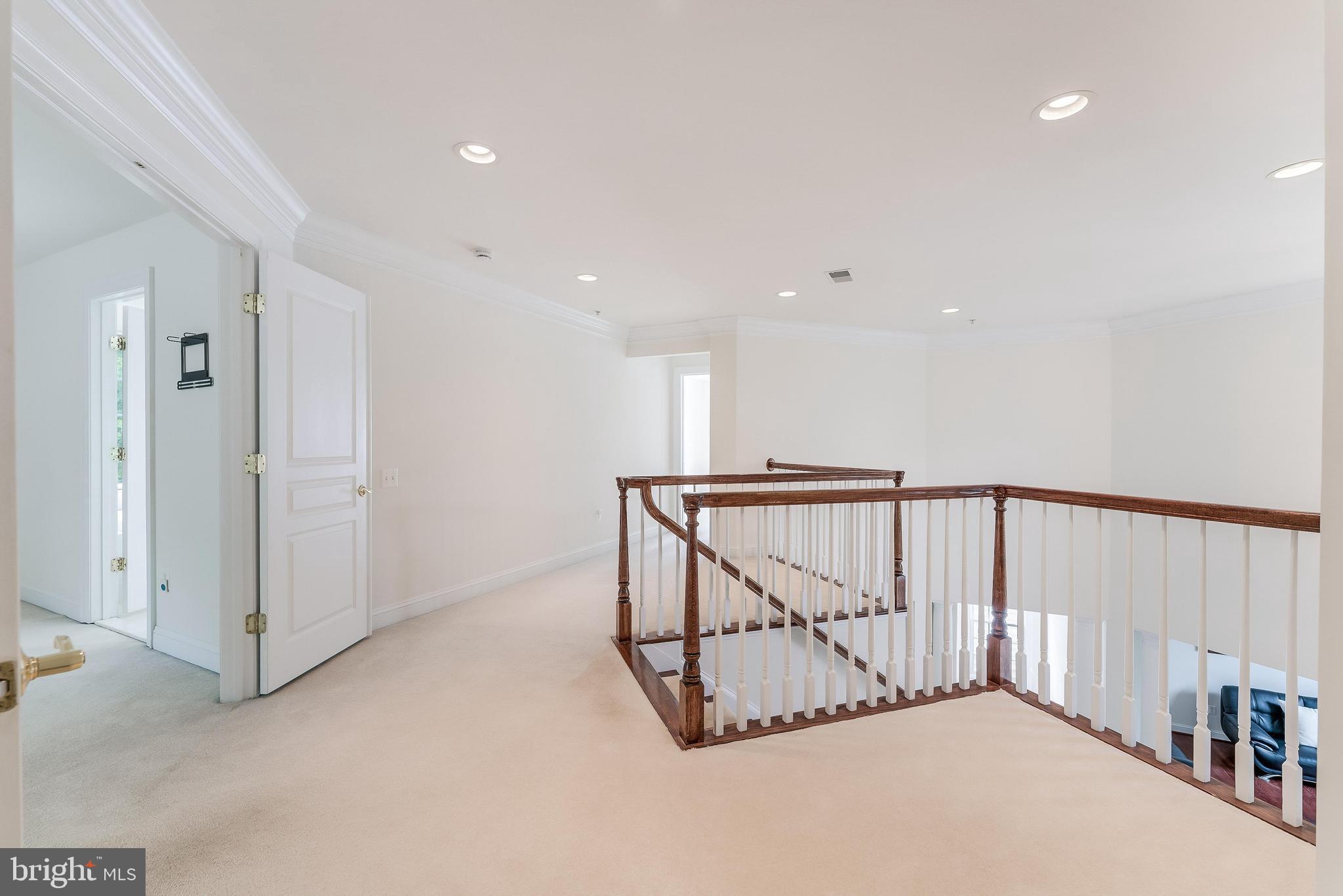 FALLSGROVE - Residential