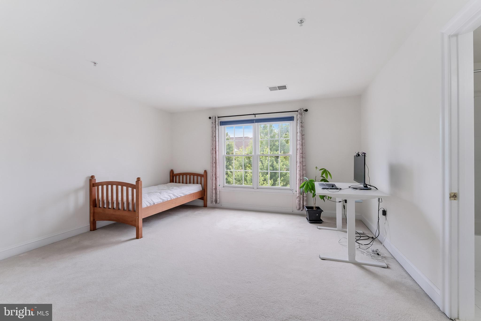 FALLSGROVE - Residential