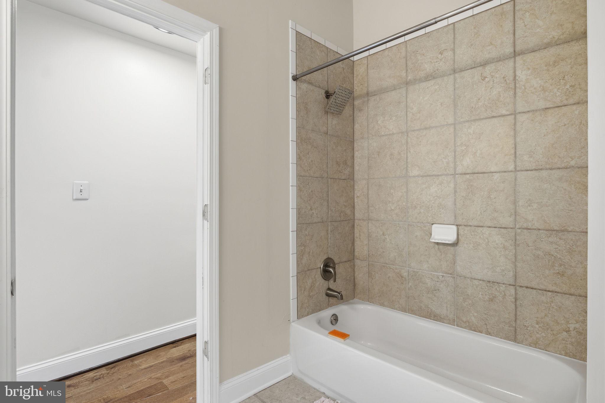 BARCLAY - GREENMOUNT - Residential