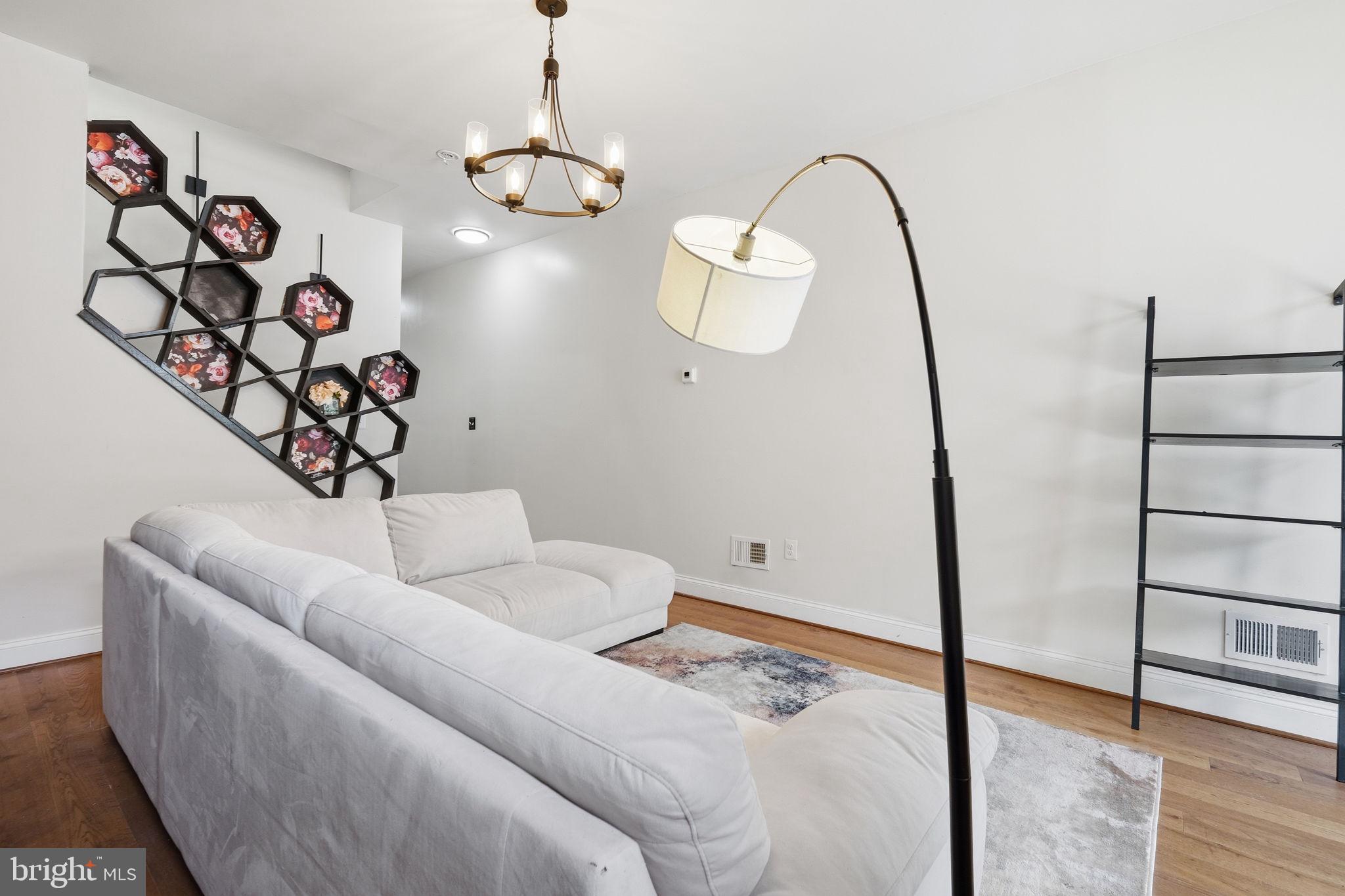BARCLAY - GREENMOUNT - Residential