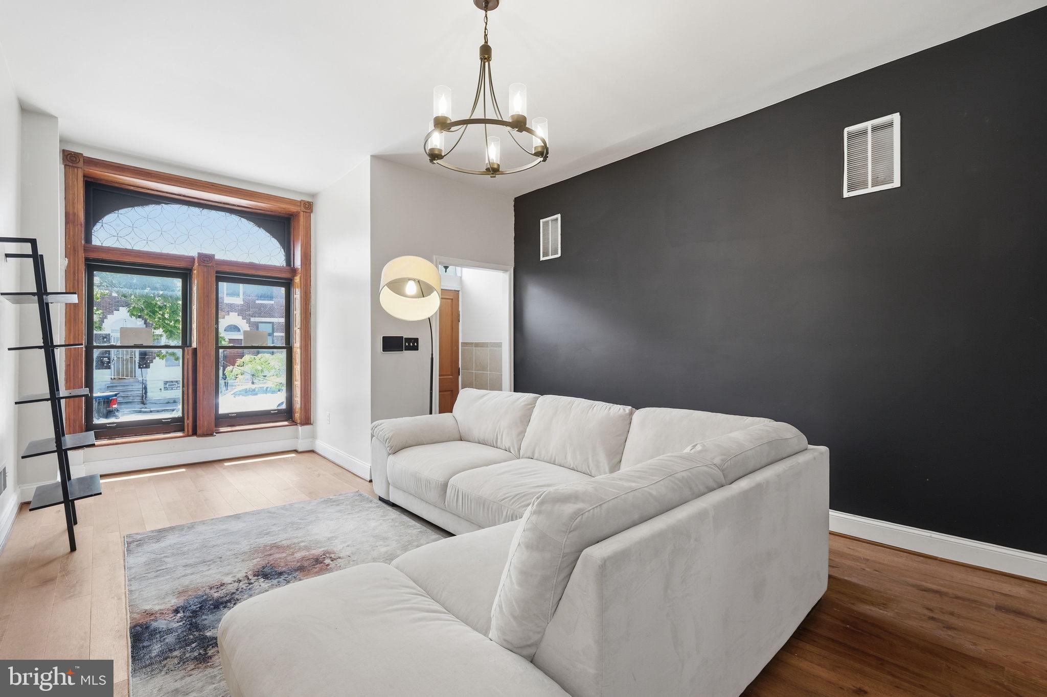 BARCLAY - GREENMOUNT - Residential