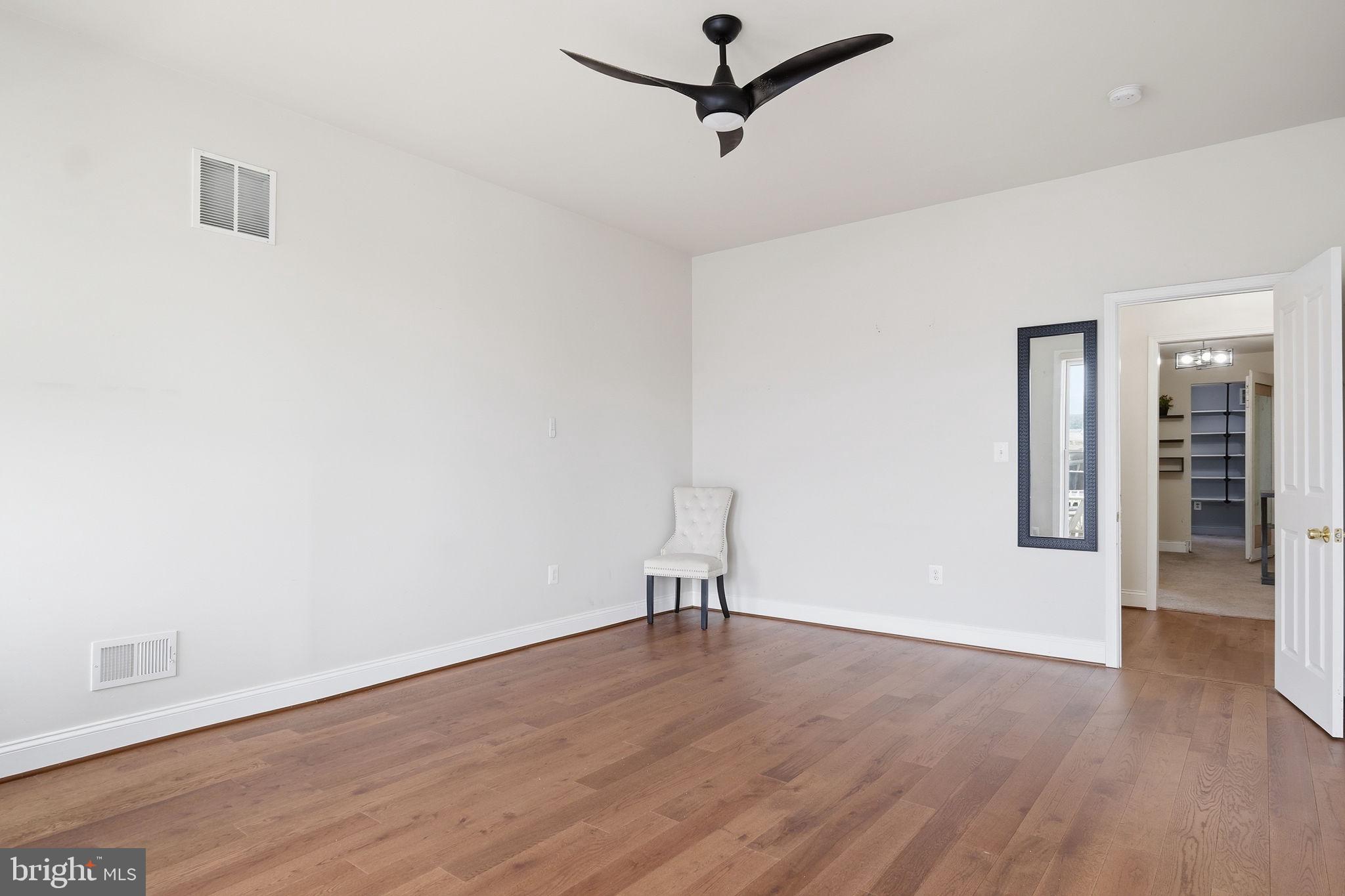 BARCLAY - GREENMOUNT - Residential