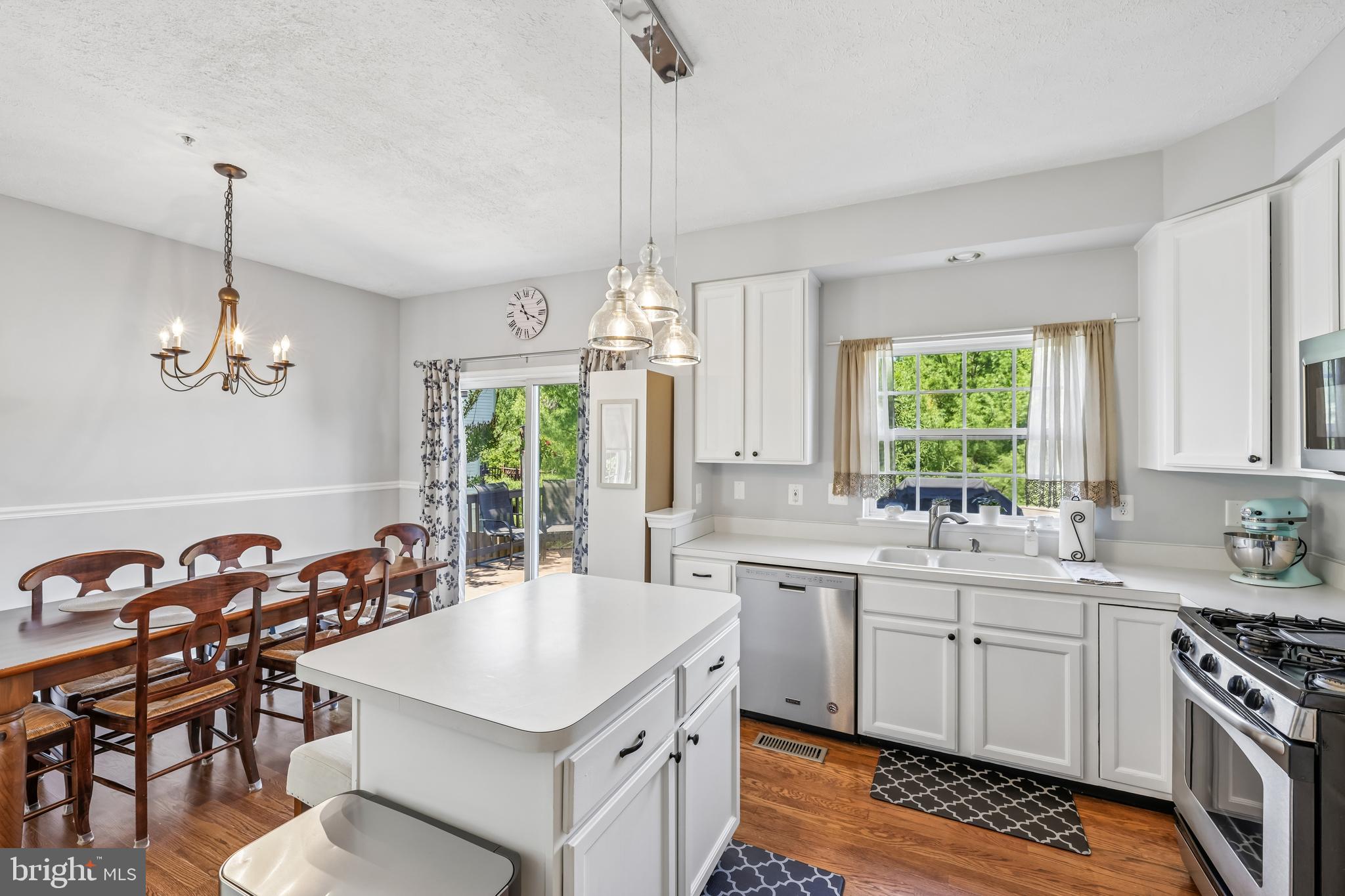 SPRING RIDGE - Residential