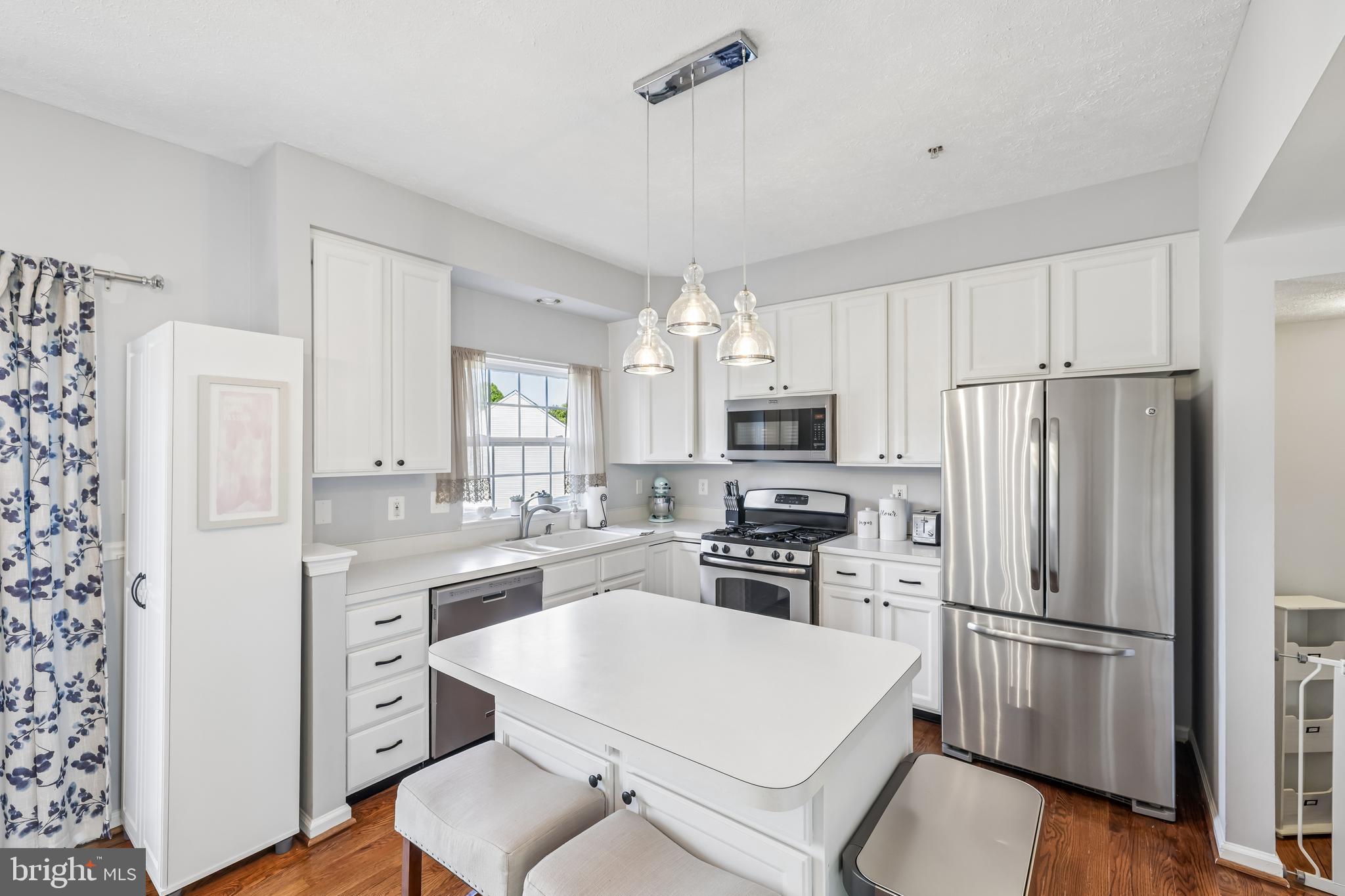 SPRING RIDGE - Residential