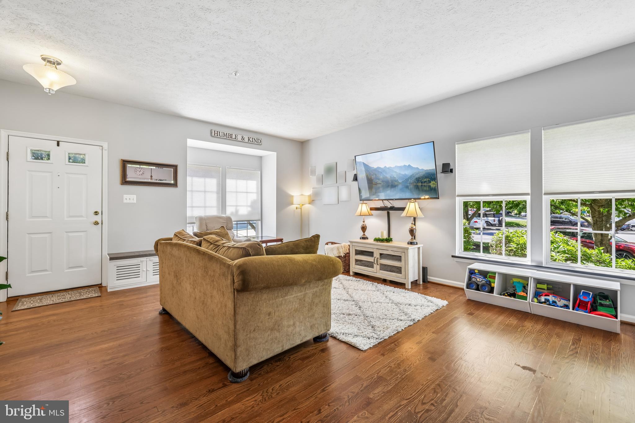 SPRING RIDGE - Residential