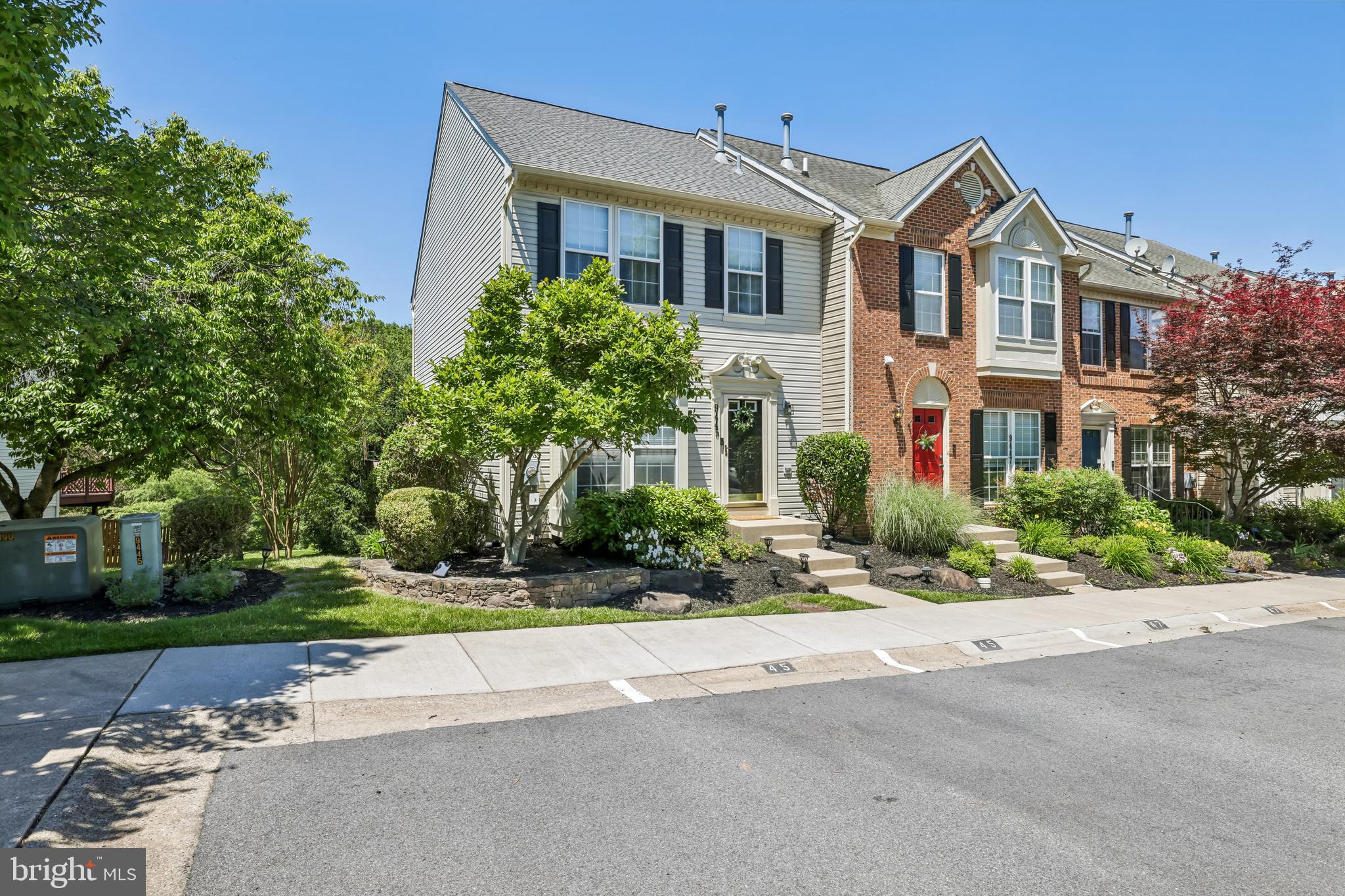 SPRING RIDGE - Residential