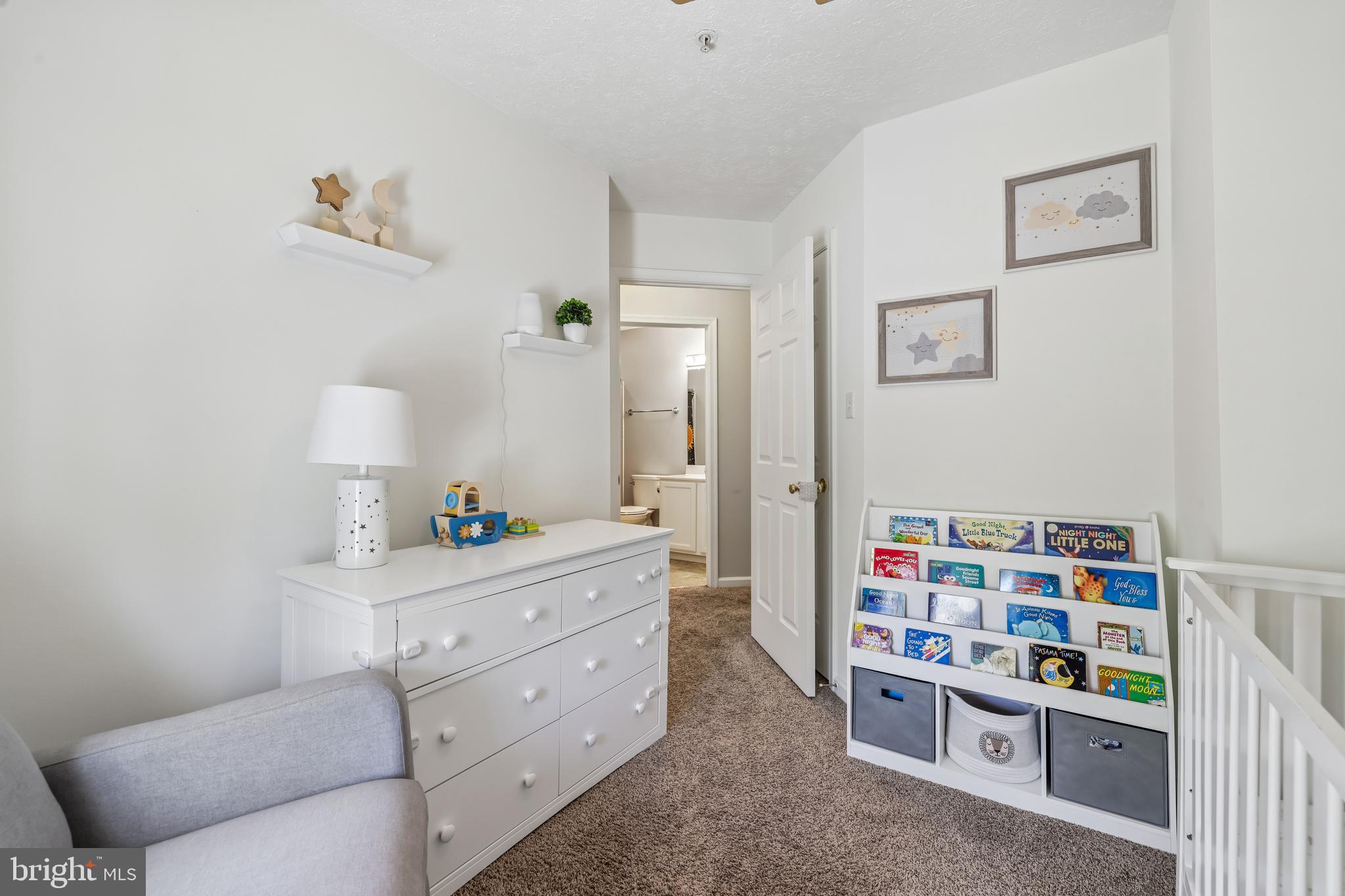 SPRING RIDGE - Residential