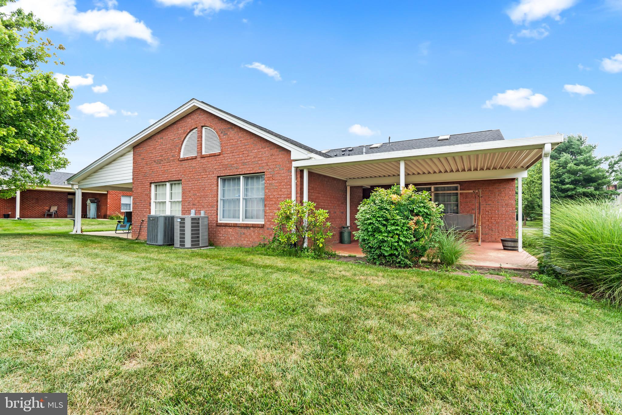 ENGLEBROOK PARK - Residential