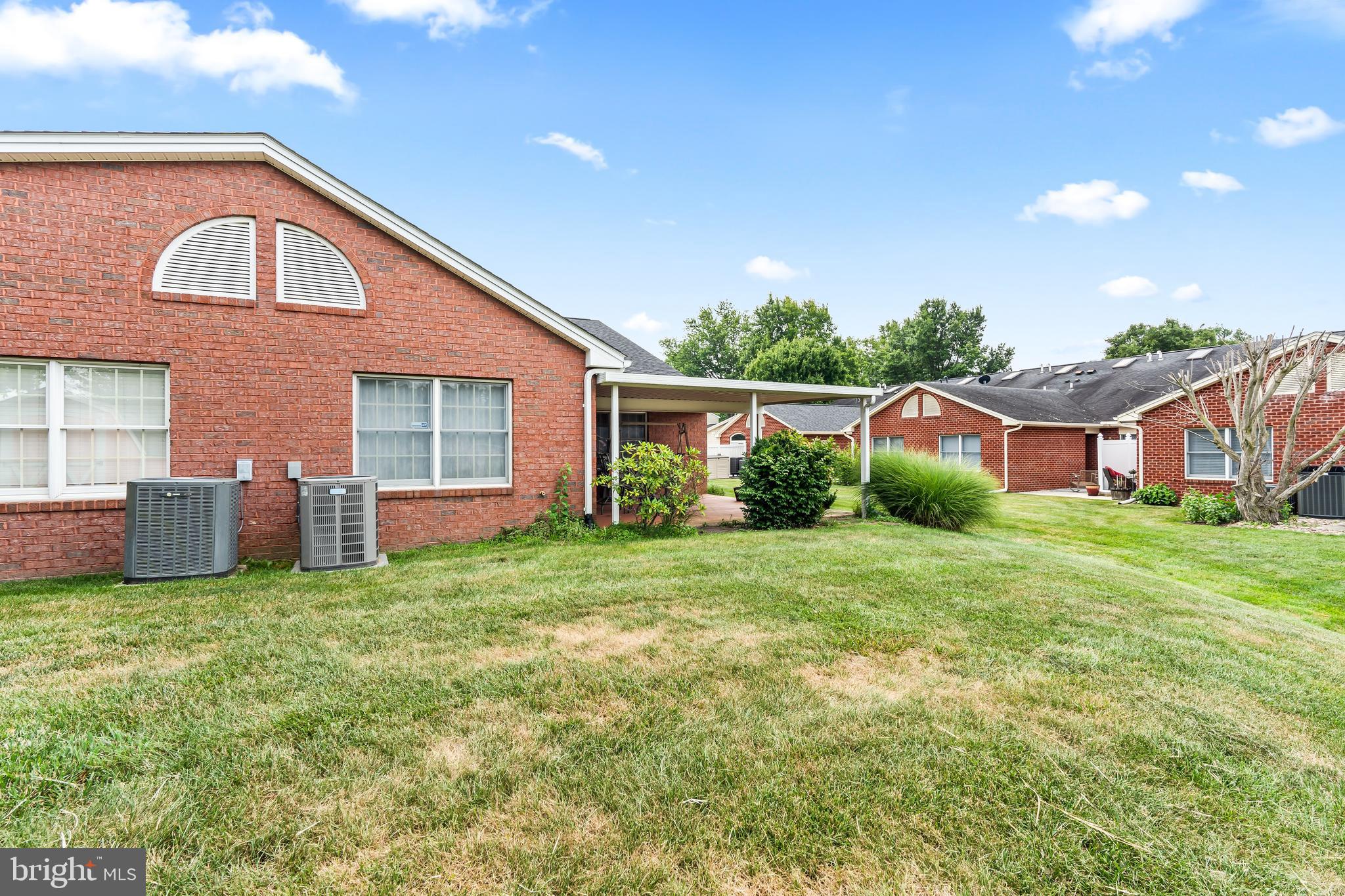 ENGLEBROOK PARK - Residential