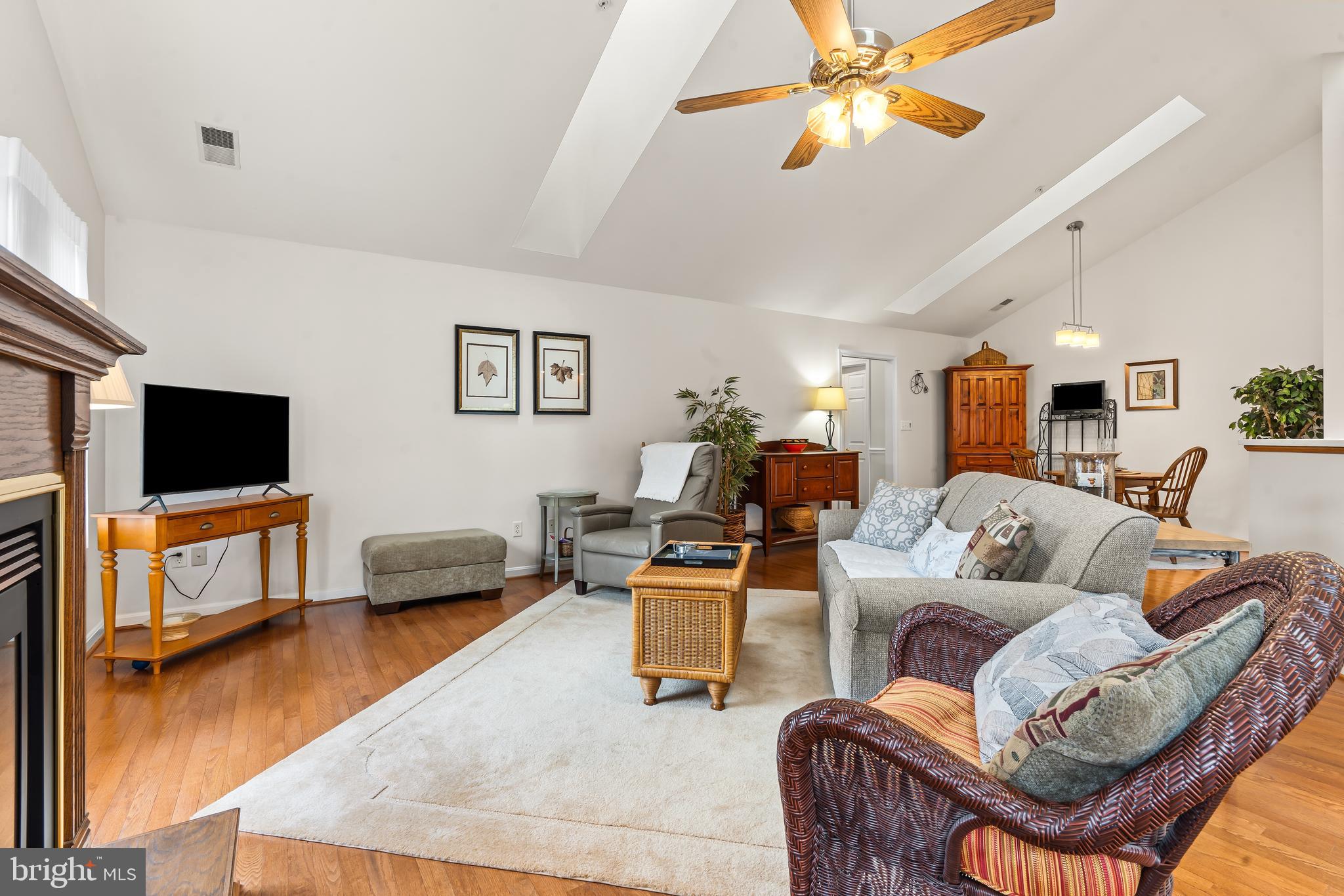 ENGLEBROOK PARK - Residential