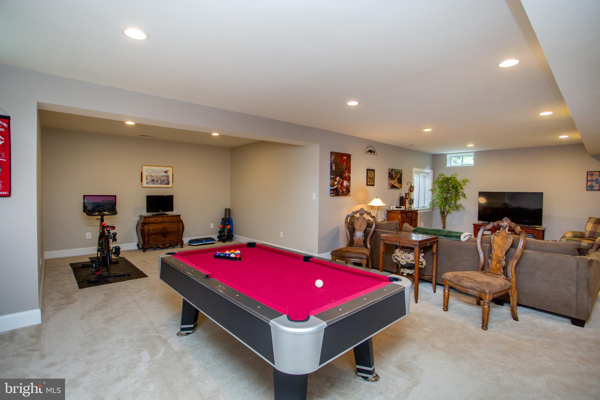 GARDEN VILLAGE - Residential