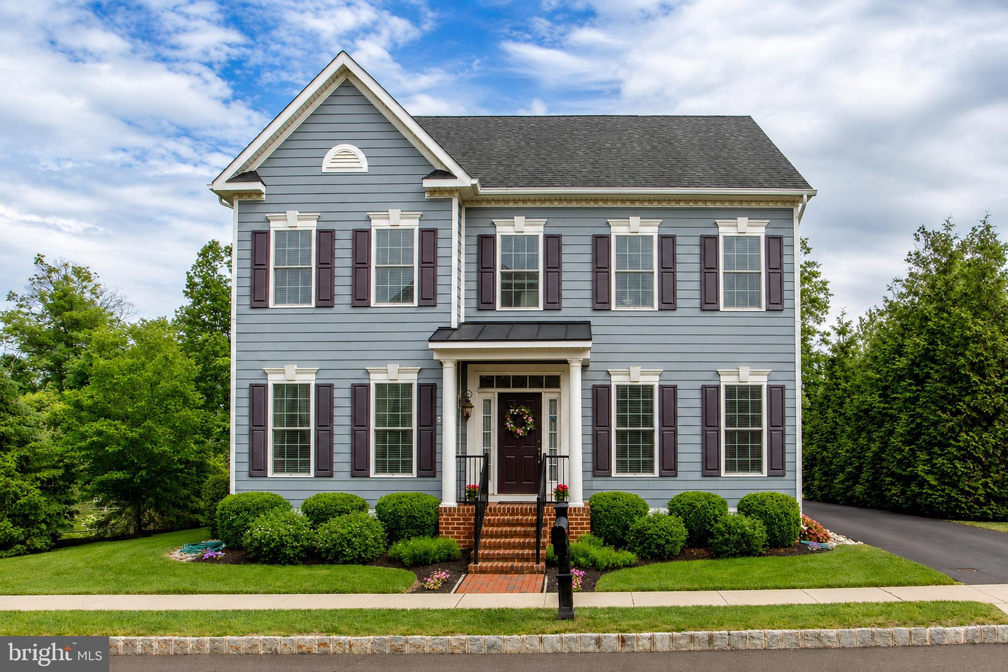 GARDEN VILLAGE - Residential