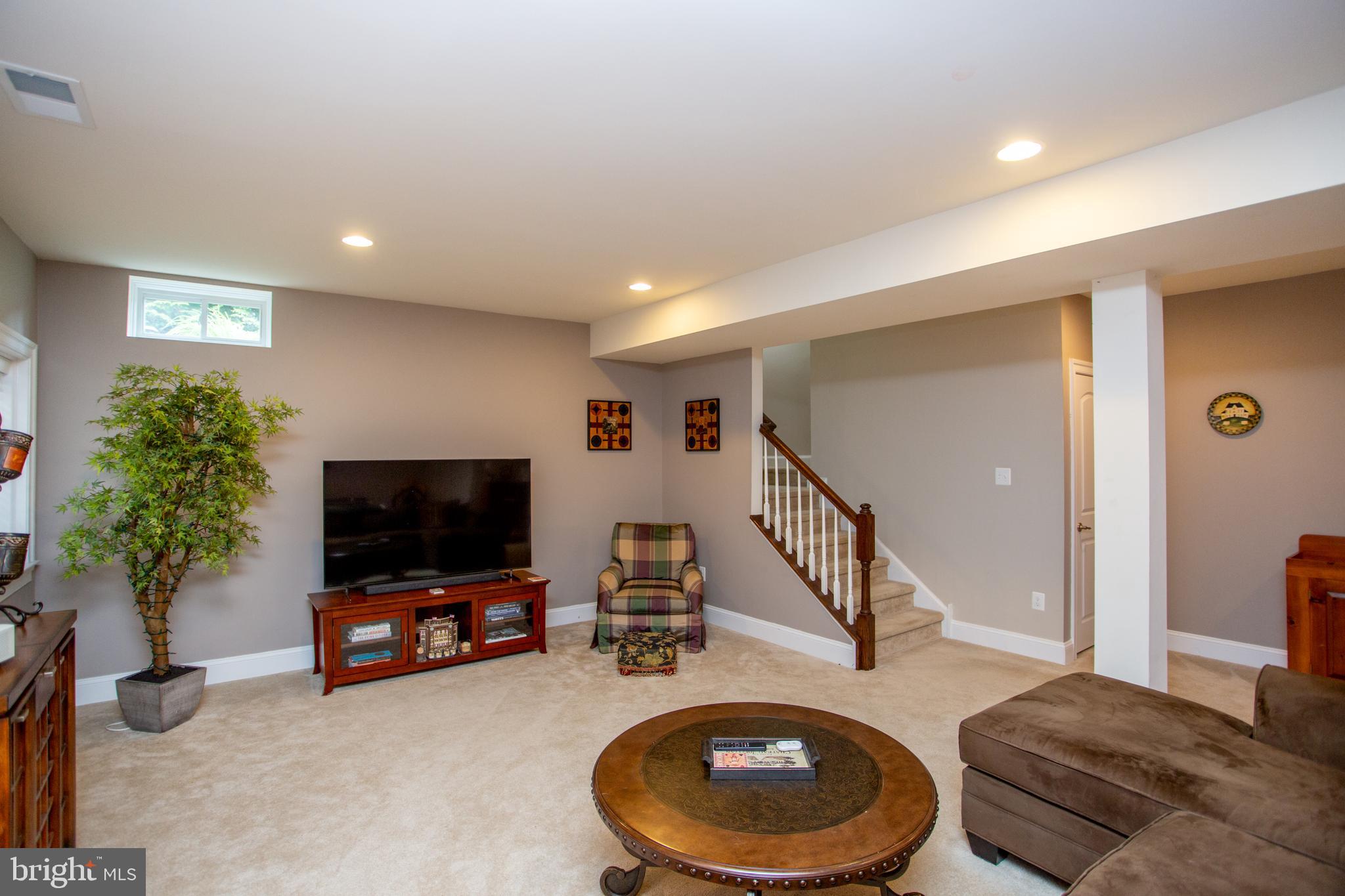 GARDEN VILLAGE - Residential