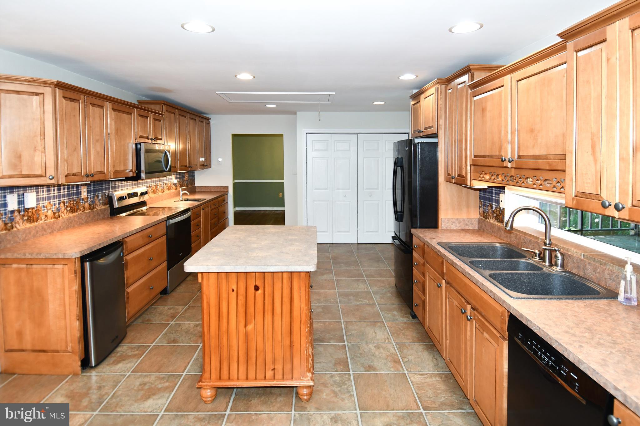 TWINBROOK ESTATES - Residential