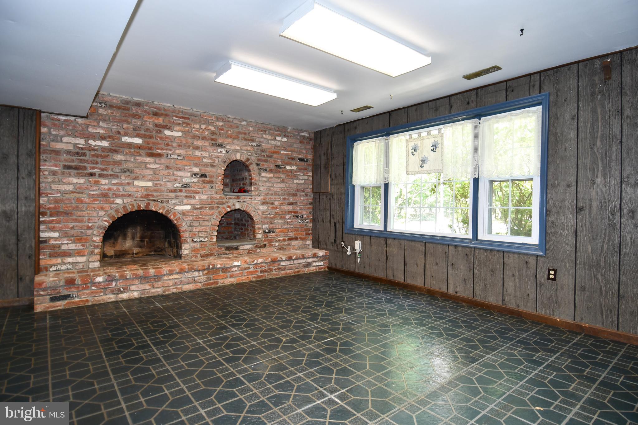 TWINBROOK ESTATES - Residential