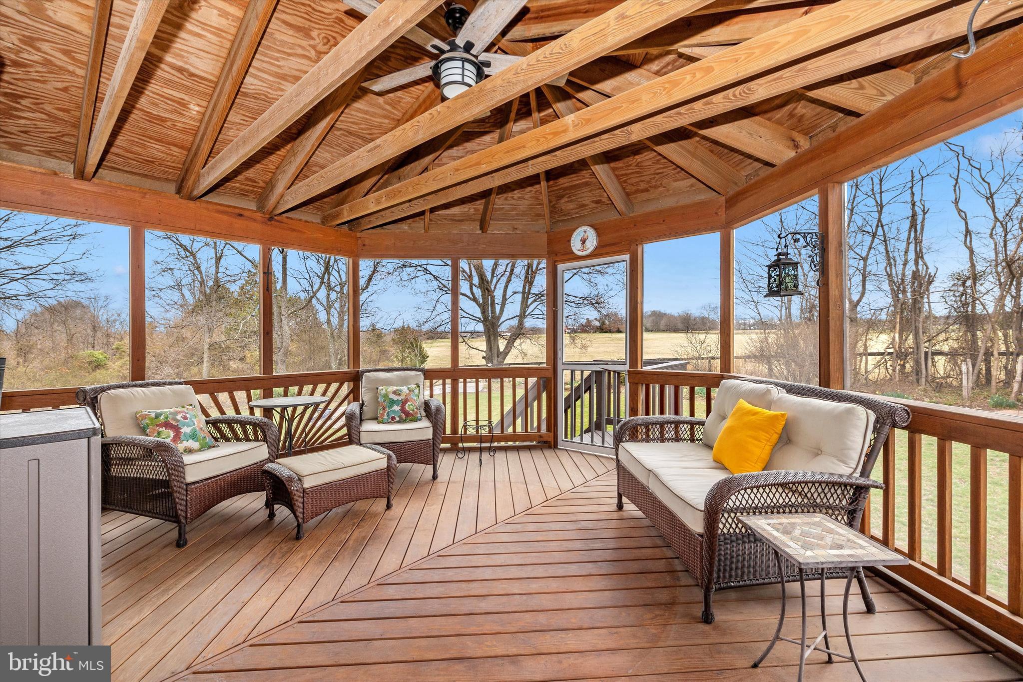 ELIZABETH'S DELIGHT - Residential