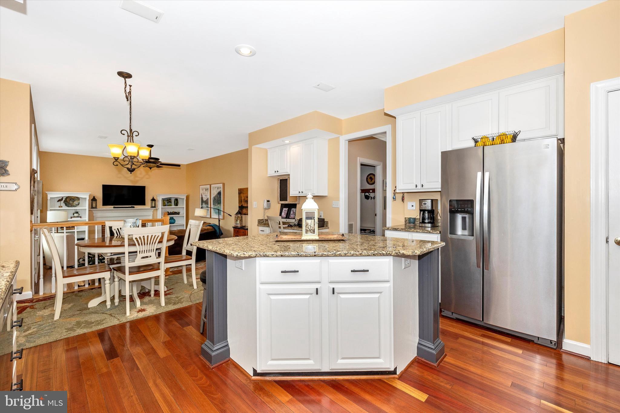 ELIZABETH'S DELIGHT - Residential