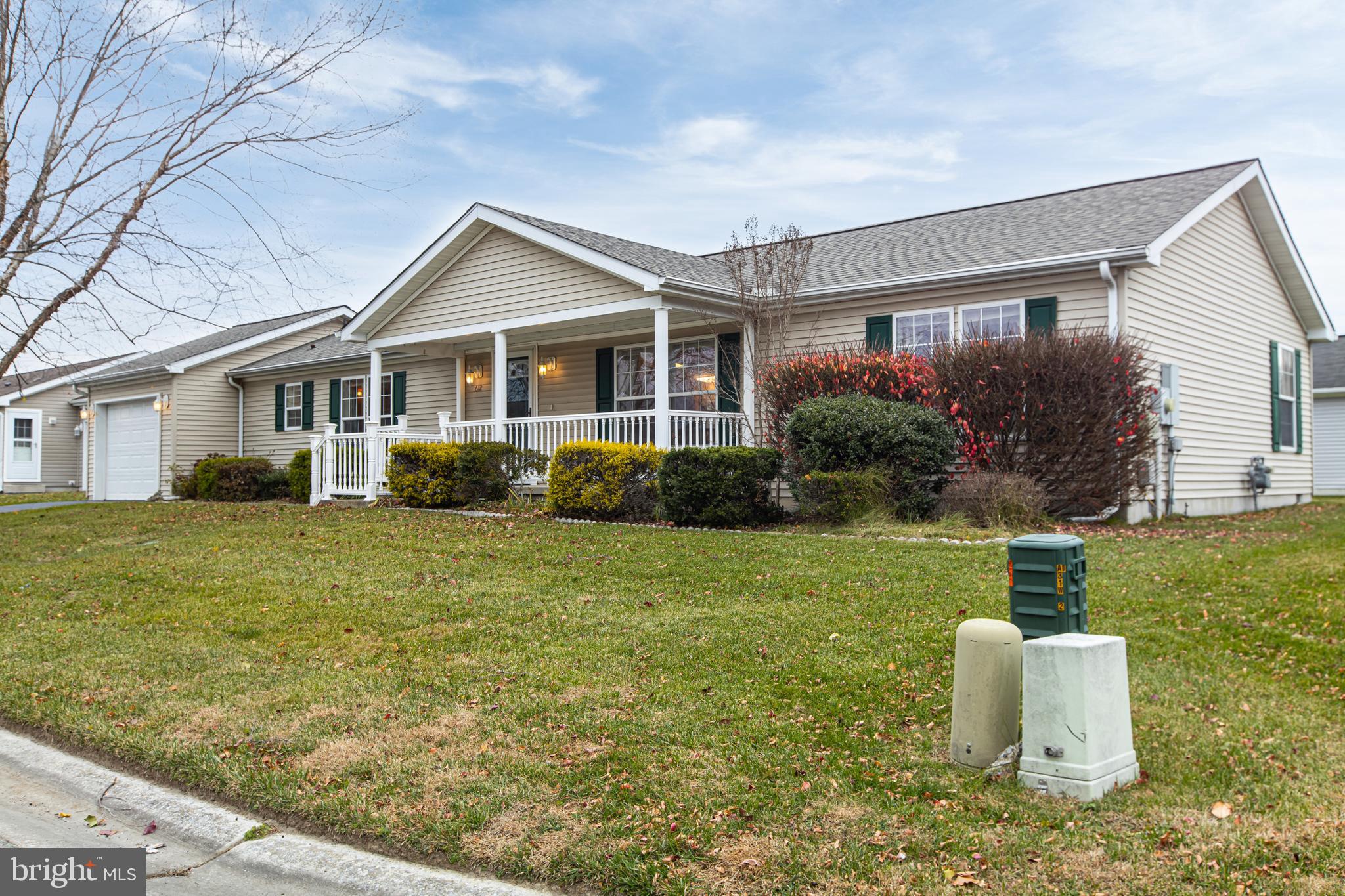 Beautiful & Spacious 3BR/2BA Home in Premier 55+ Community
Welcome to this bright and beautifully maintained 3-bedroom, 2-bath home—the largest model in the highly desirable Wild Meadows 55+ community! Offering spacious, thoughtfully designed living areas, this home is perfect for both everyday comfort and entertaining guests.
The inviting eat-in kitchen provides plenty of space for casual dining, while the separate formal dining room is ideal for holiday gatherings and special occasions. Generous living areas create a warm, open atmosphere throughout the home.
Enjoy easy, low-maintenance living with lot rent that includes lawn care, giving you more time to take advantage of the community’s exceptional amenities. Residents enjoy access to a clubhouse, fitness center, heated pool, hot tub, bocce courts, horseshoes, and a vibrant calendar of social events and activities.
Conveniently located in Dover, this home is just minutes from shopping, restaurants, medical facilities, and Route 1, offering easy access to Delaware beaches, Ocean City, Philadelphia, and Washington, D.C.
Buyer must be approved by Wild Meadows / RHP Landowner.