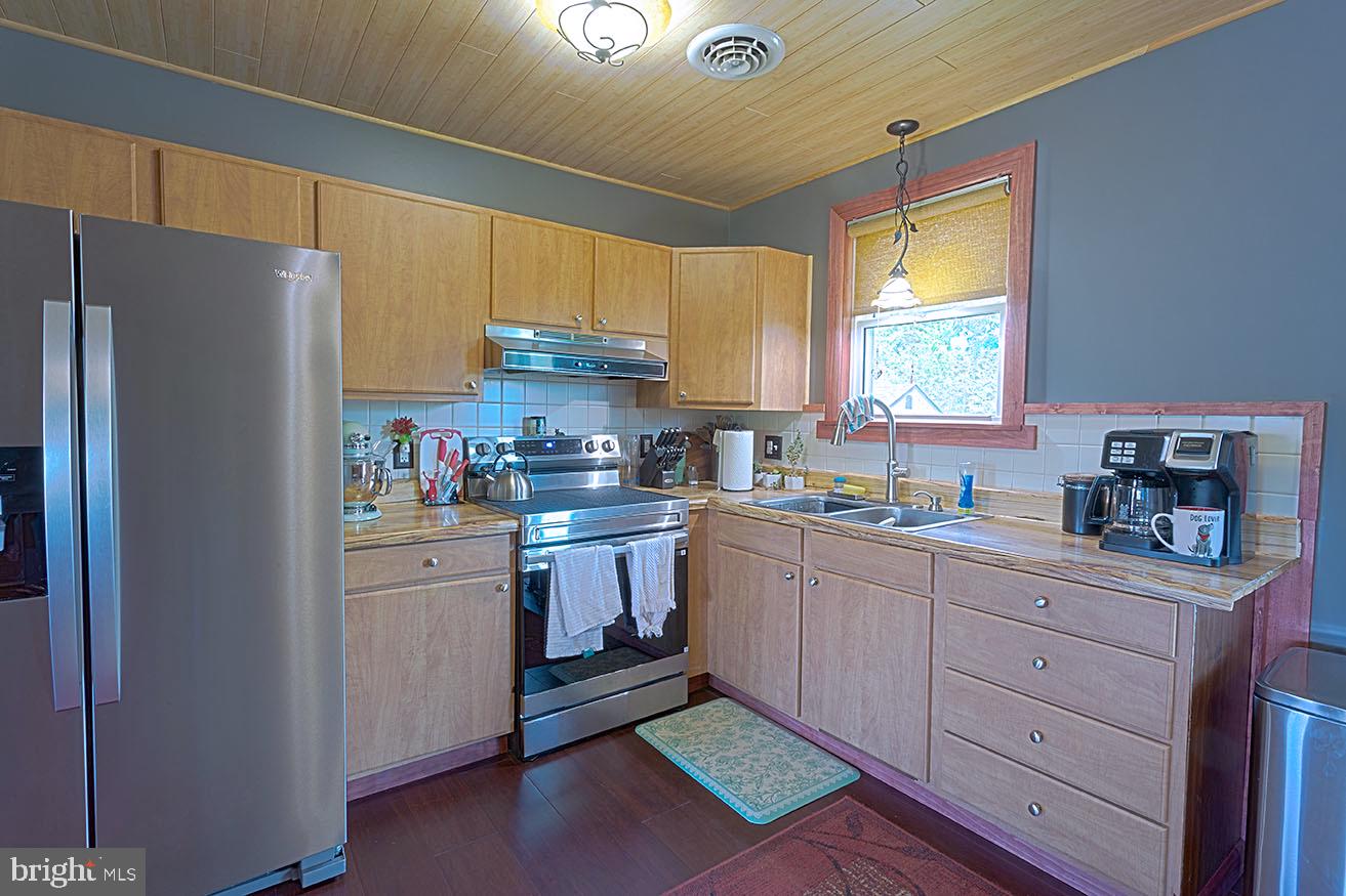 LAKE WYNONAH - Residential