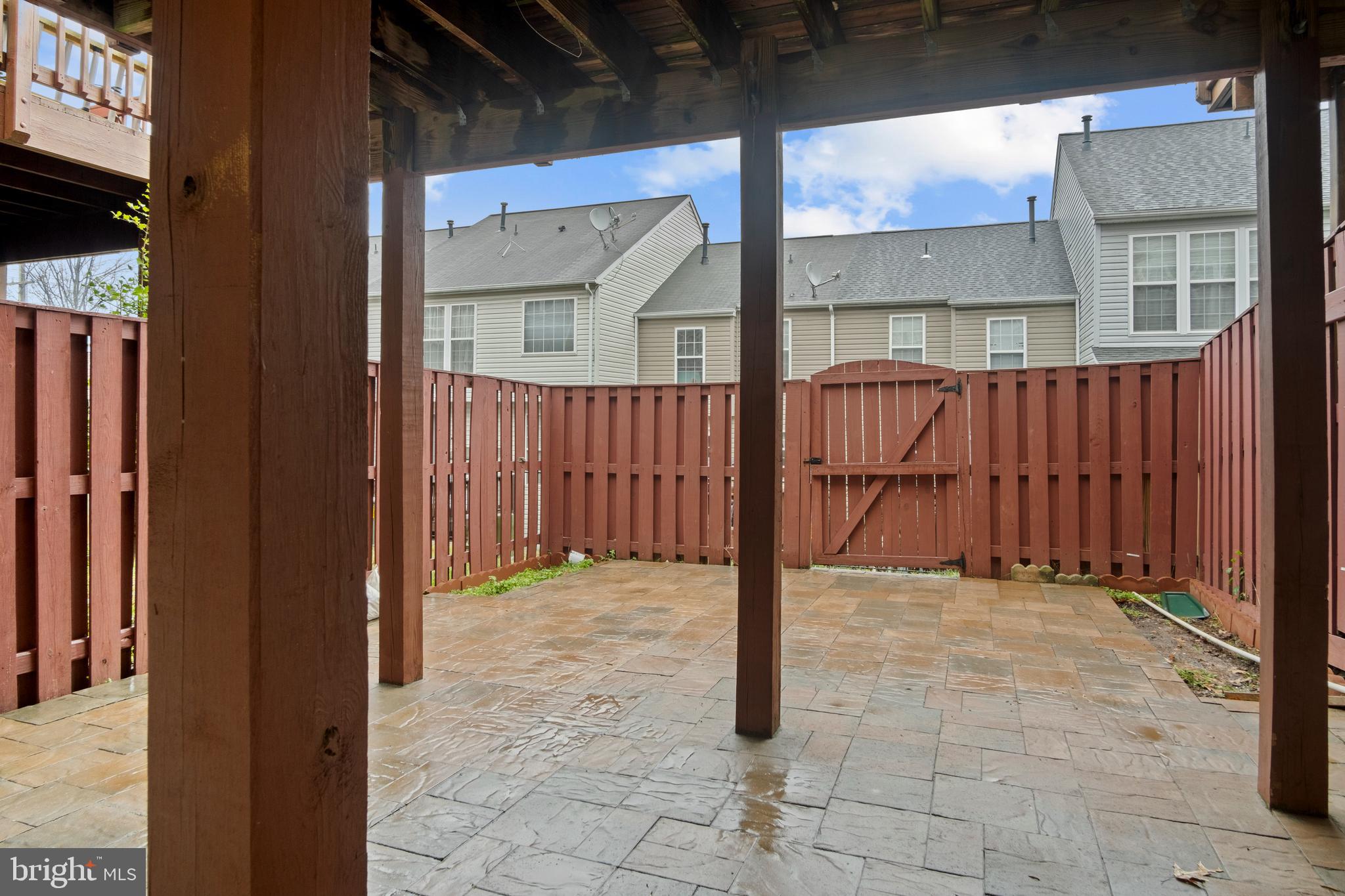 FAIR OAKS GREEN - Residential Lease