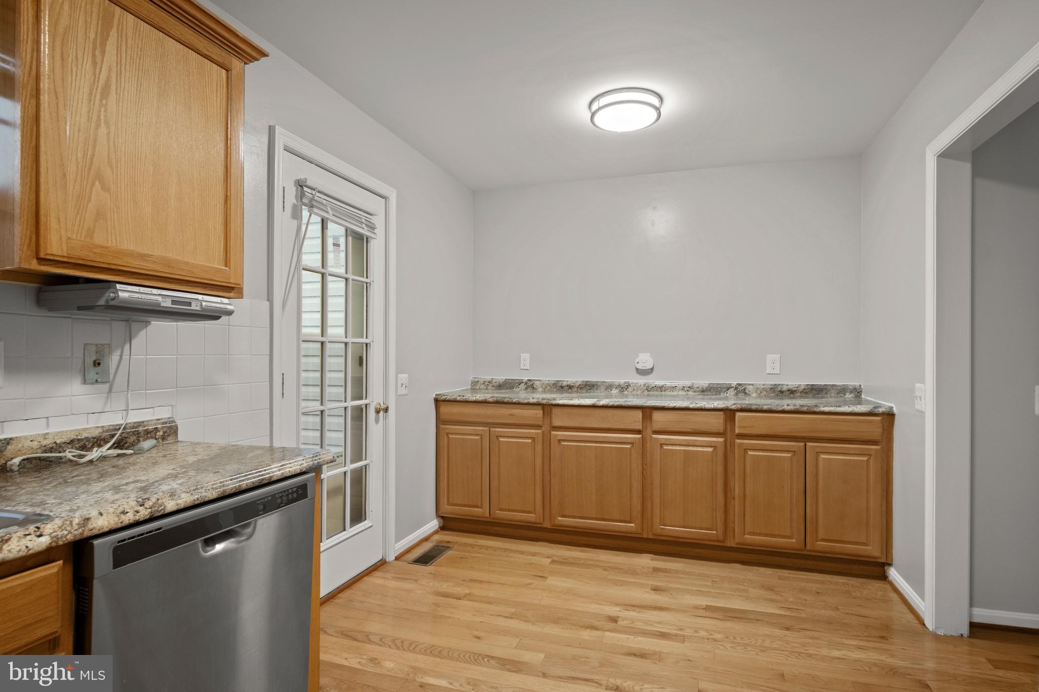 FAIR OAKS GREEN - Residential Lease