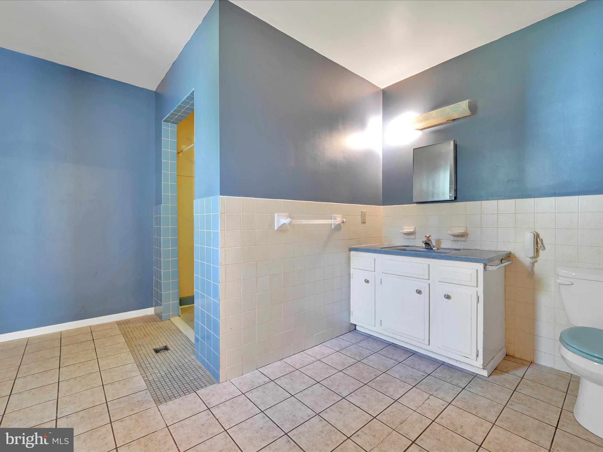 BLOOMINGDALE - Residential