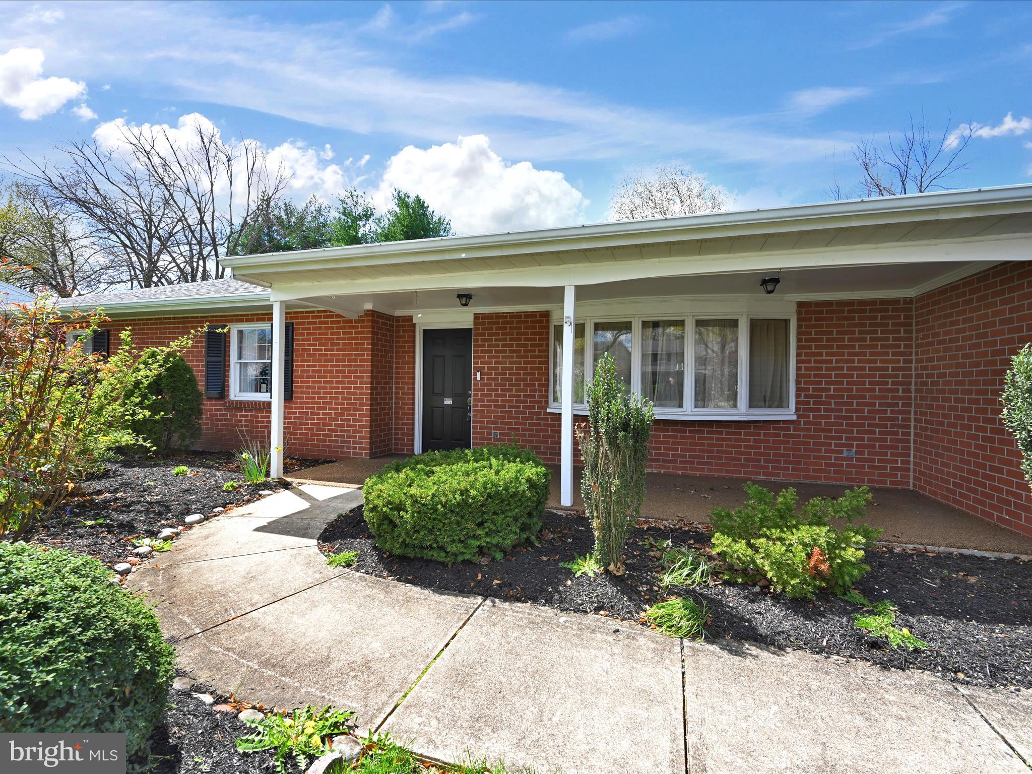 BLOOMINGDALE - Residential