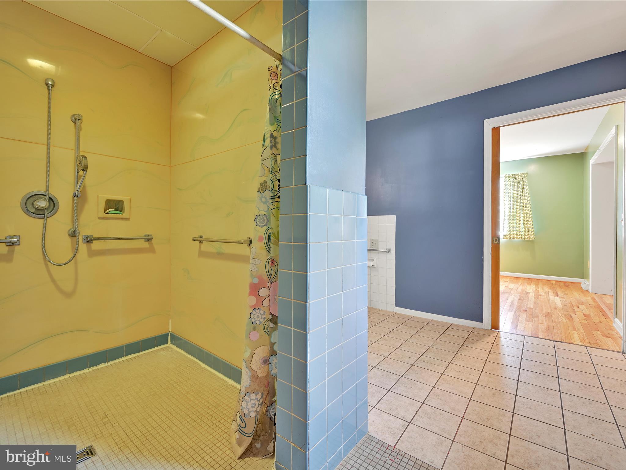BLOOMINGDALE - Residential