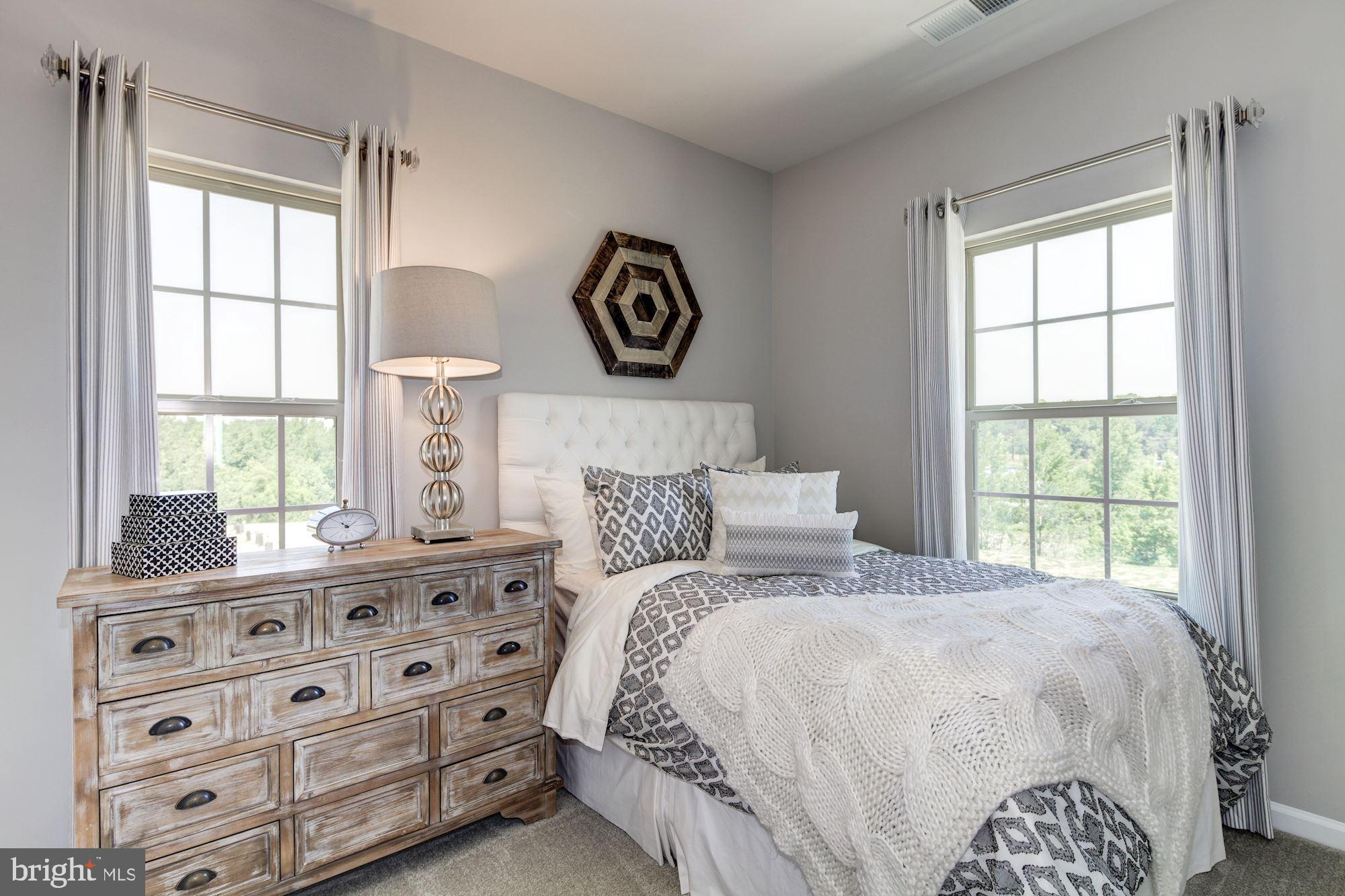 CARDINAL POINTE - Residential
