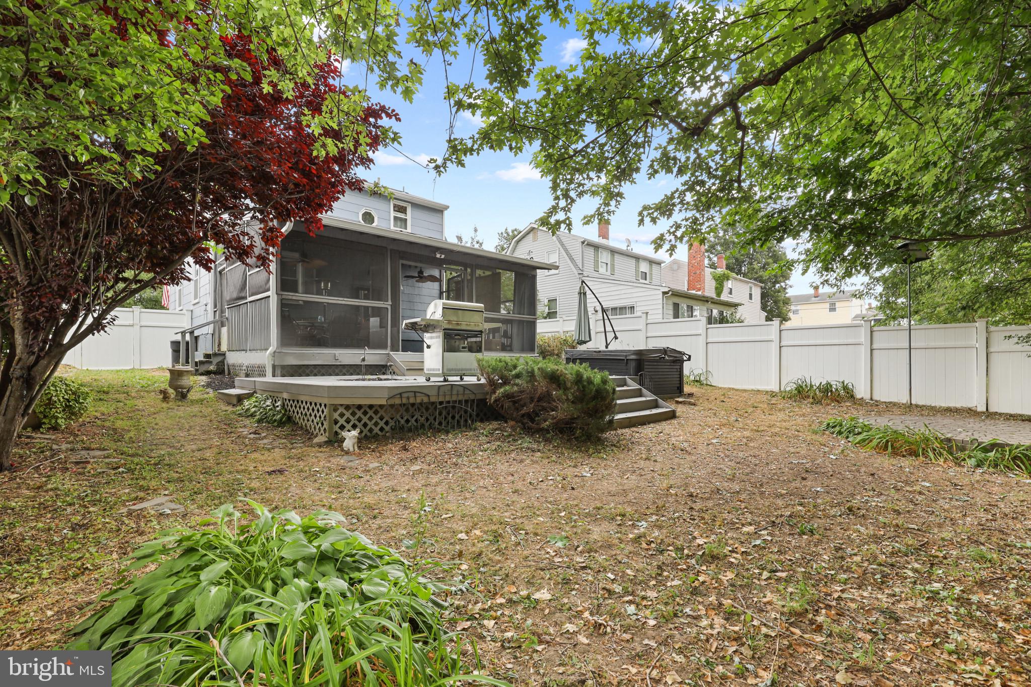 LINDEN HEIGHTS - Residential