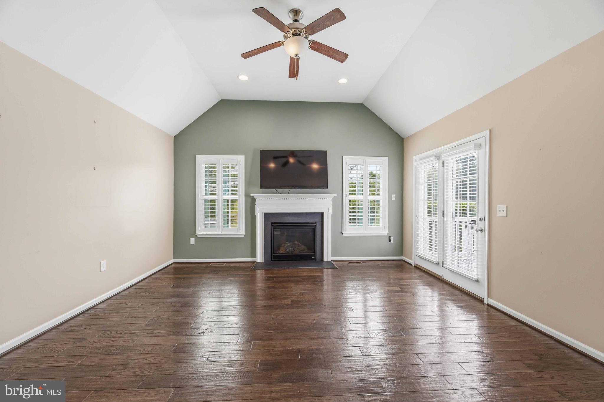 RED FOX FARMS - Residential