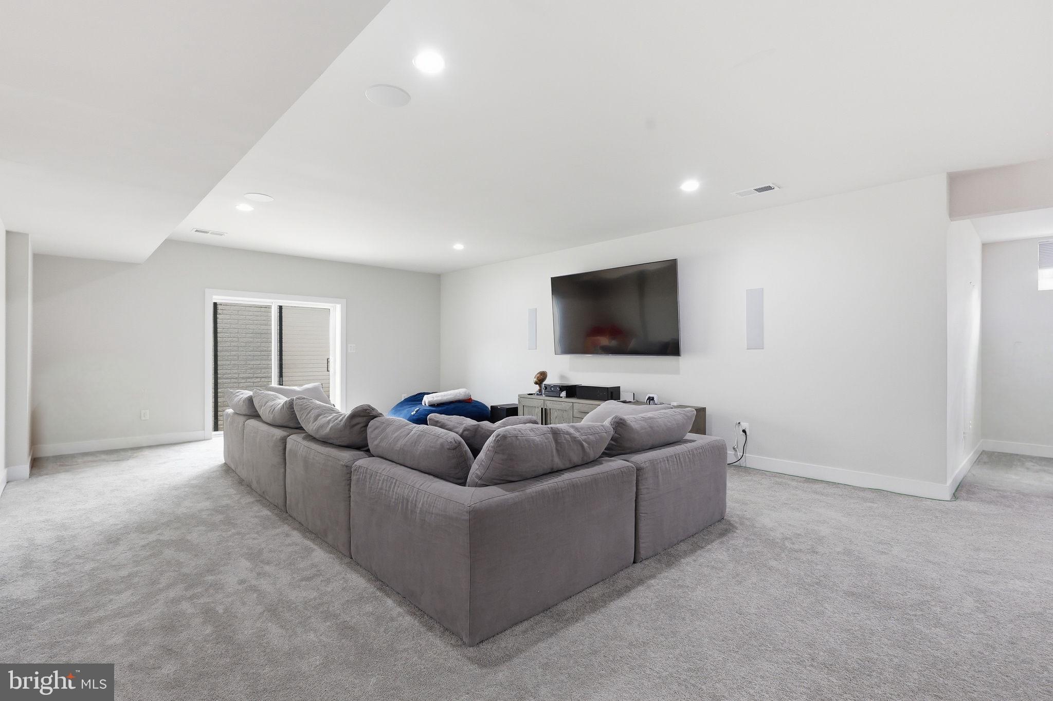 LENAH MILL - Residential