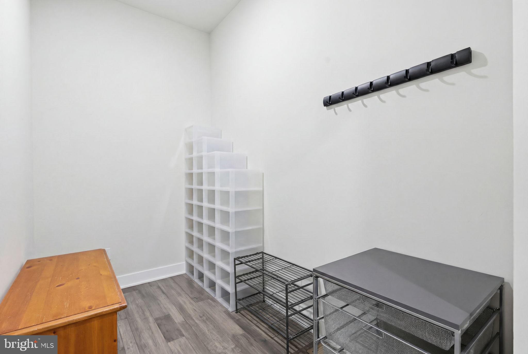 LENAH MILL - Residential