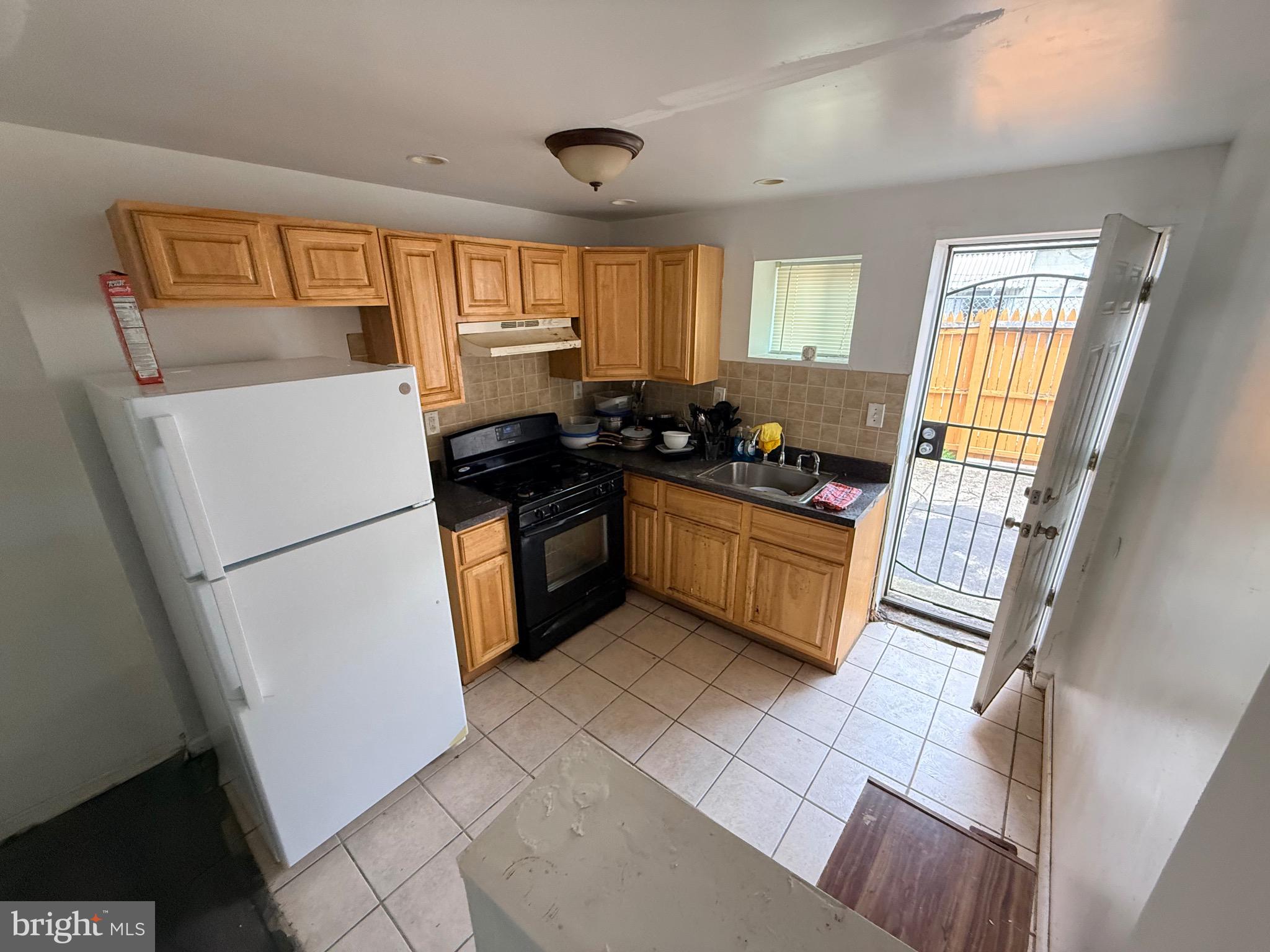 POINT BREEZE - Residential