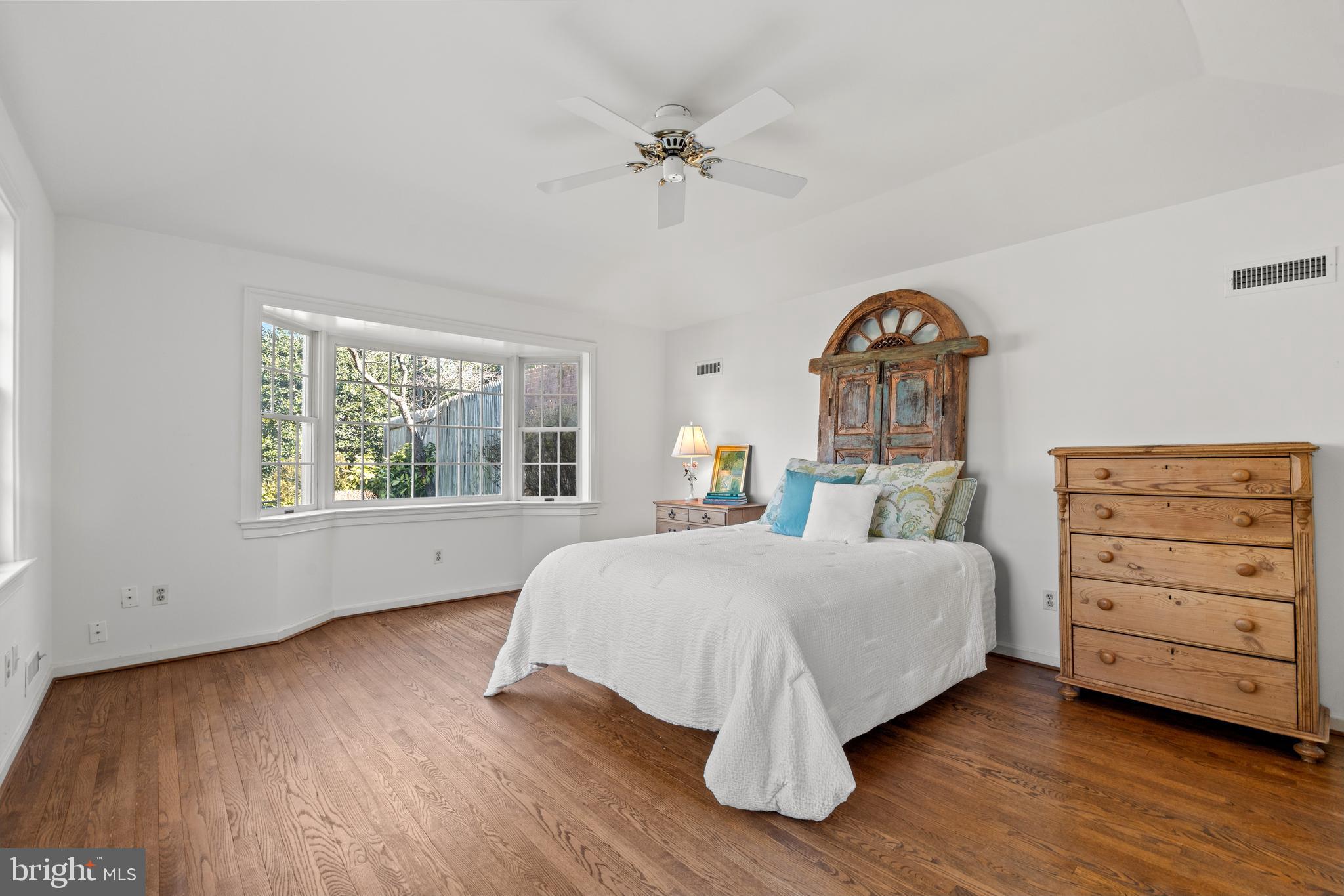 WESTMORELAND HILLS - Residential