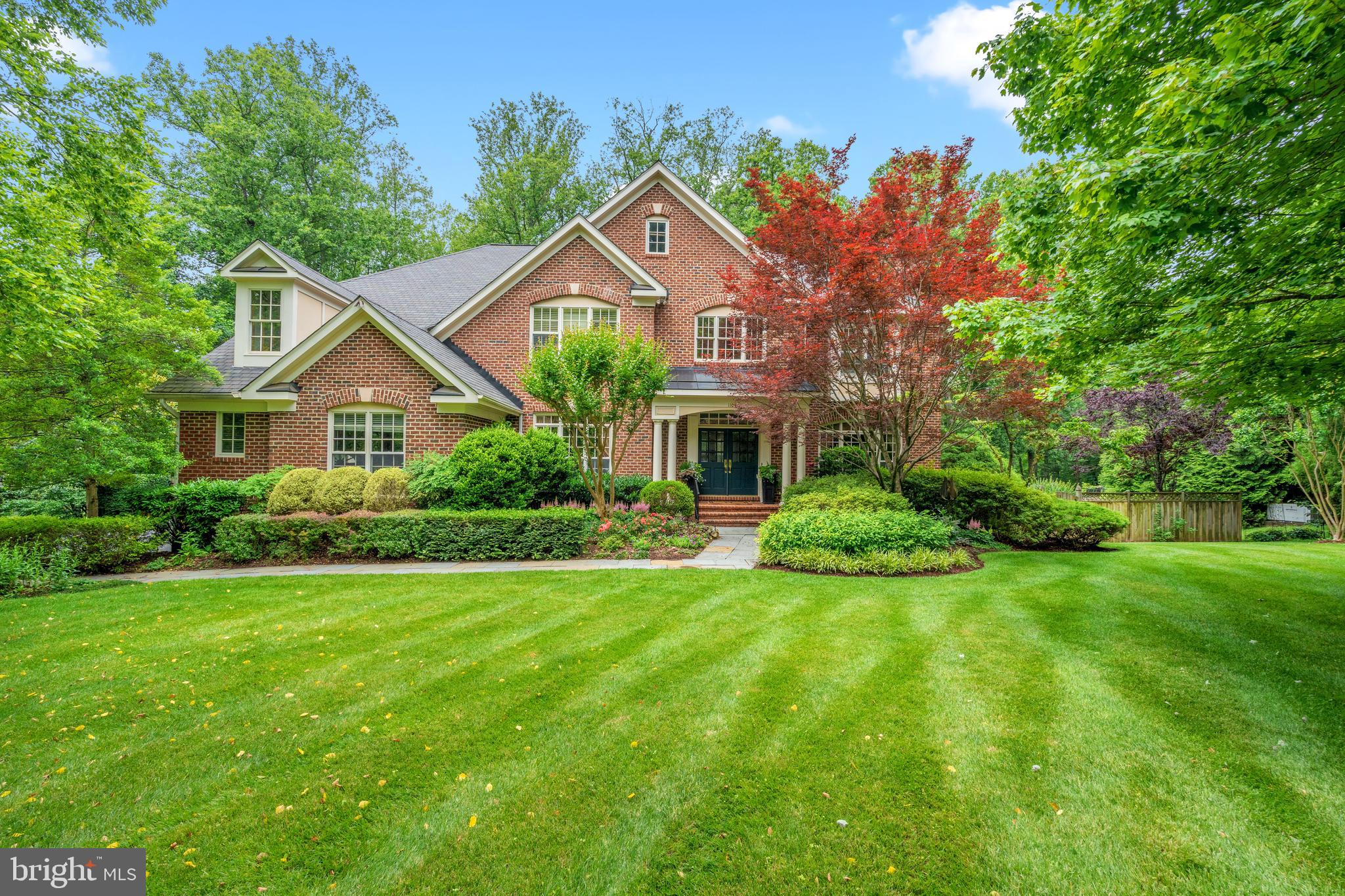 DEEP GLEN ESTATE - Residential