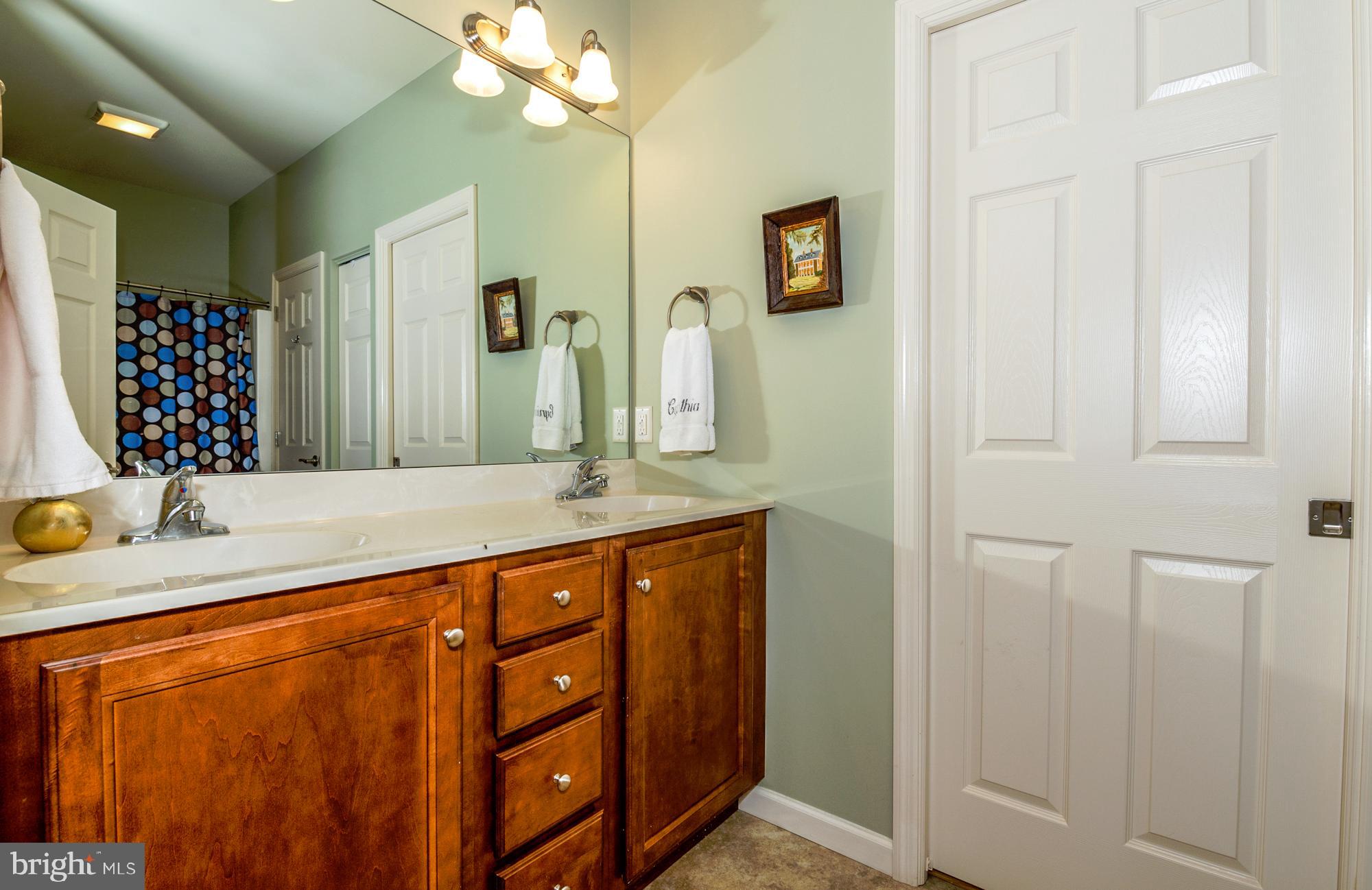 VILLAS AT ELM TREE - Residential